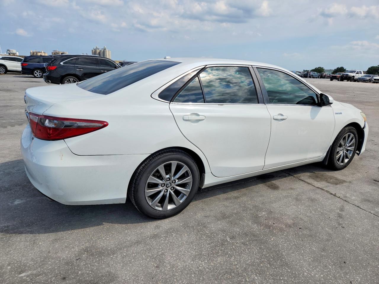 2015 Toyota Camry Hybrid Xle White vin: 4T1BD1FK2FU145825