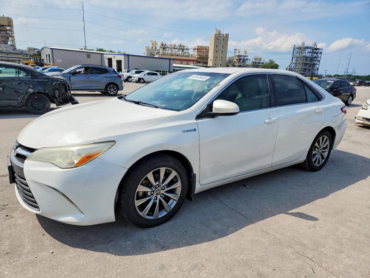 2015 Toyota Camry Hybrid Xle White vin: 4T1BD1FK2FU145825