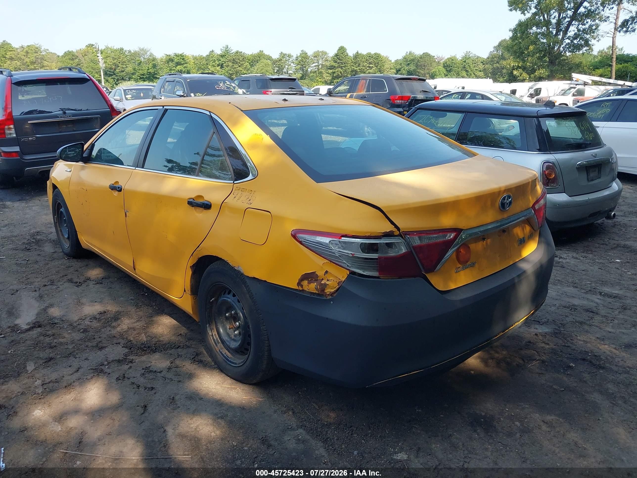 2015 Toyota Camry Hybrid Le Yellow vin: 4T1BD1FK2FU151124