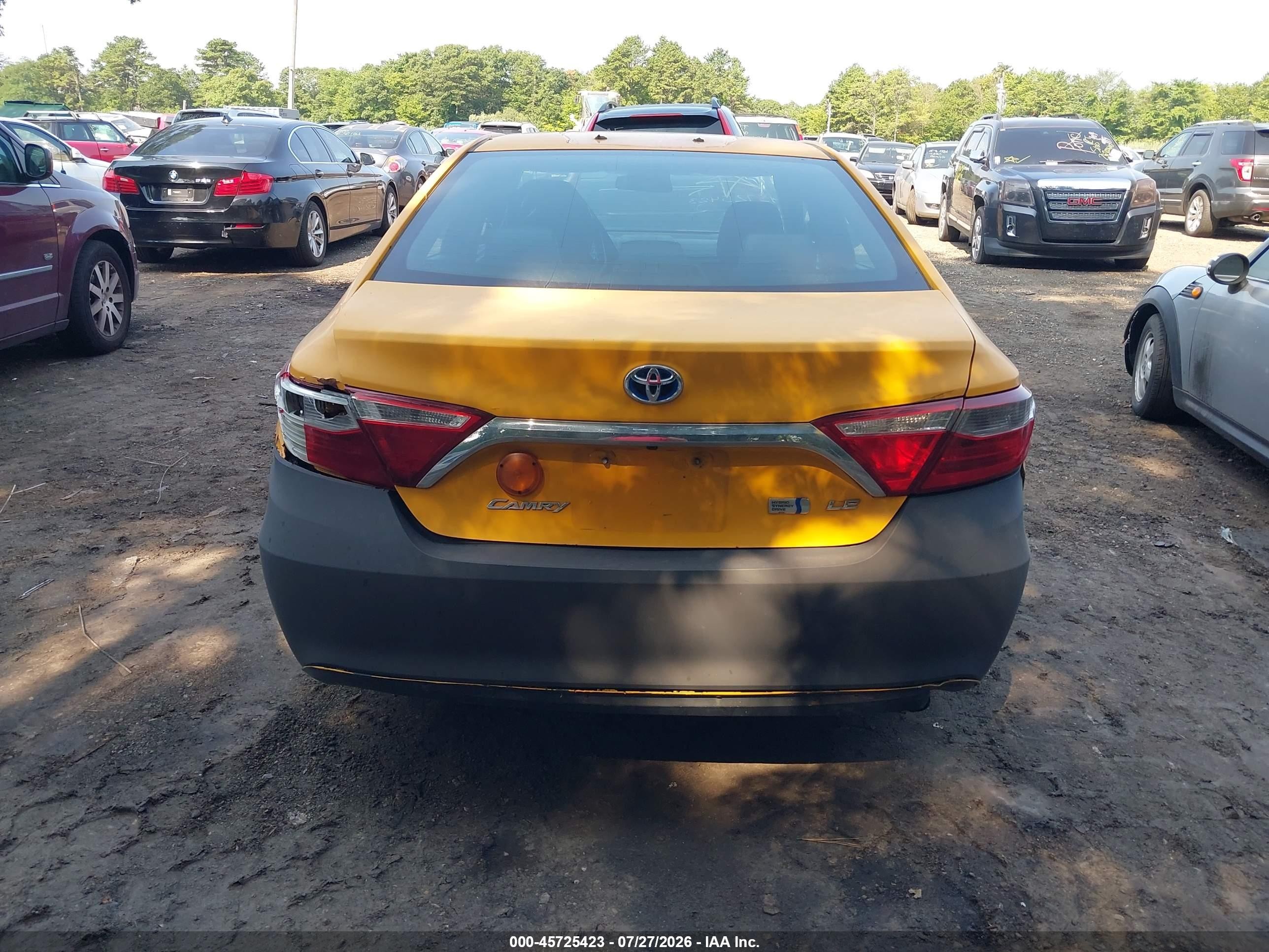 2015 Toyota Camry Hybrid Le Yellow vin: 4T1BD1FK2FU151124