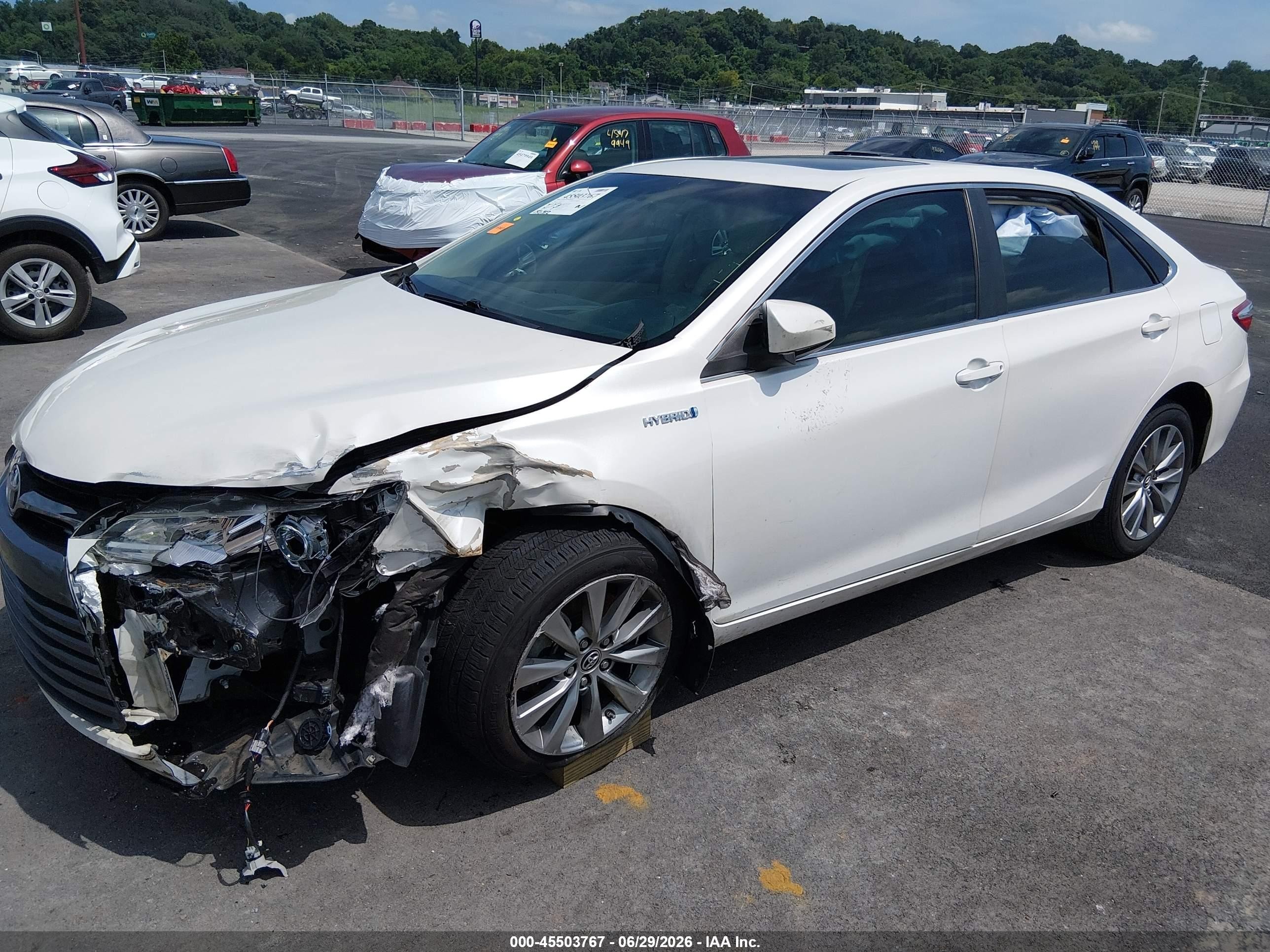 2015 Toyota Camry Hybrid Xle White vin: 4T1BD1FK2FU164858