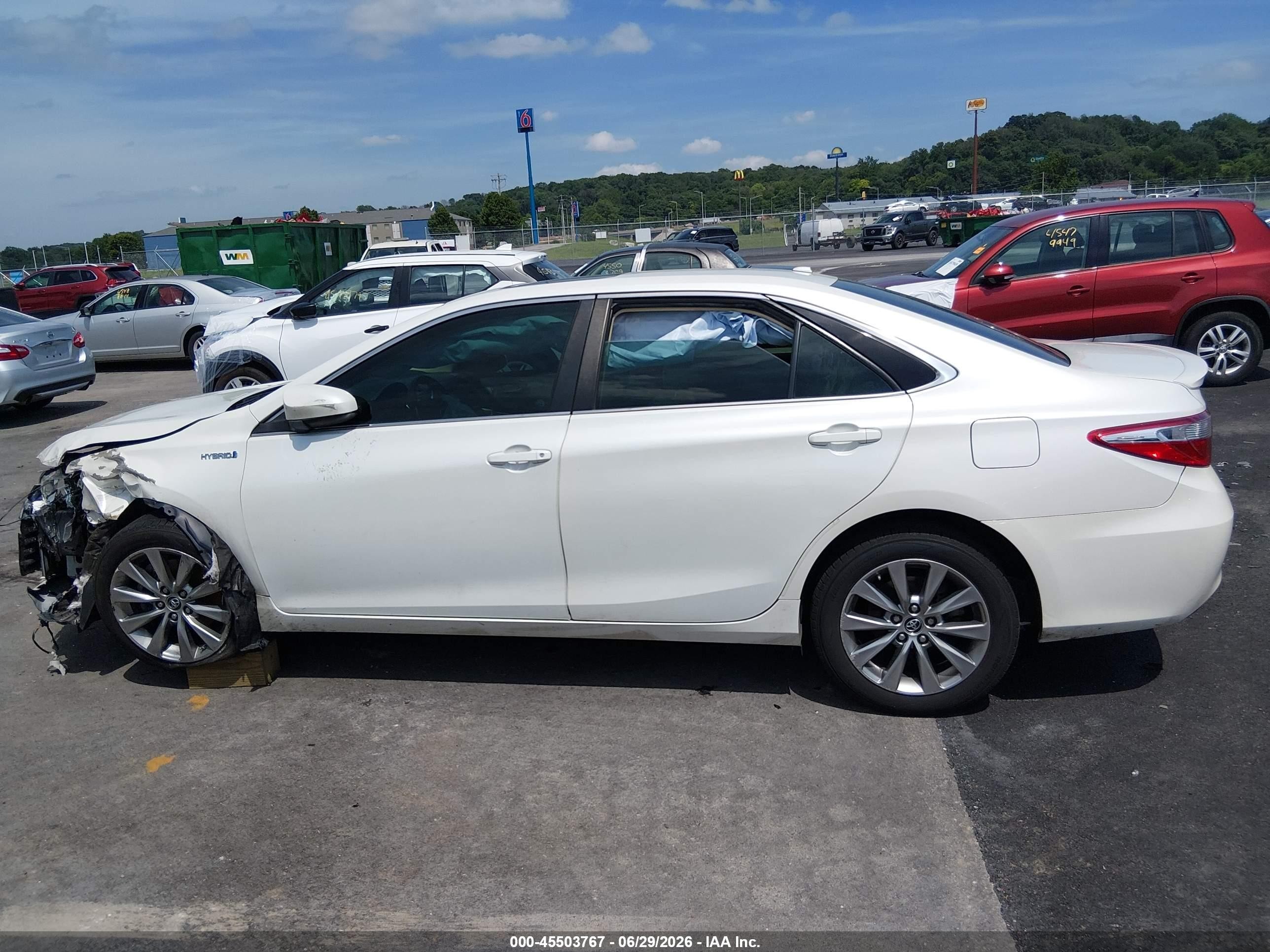 2015 Toyota Camry Hybrid Xle White vin: 4T1BD1FK2FU164858