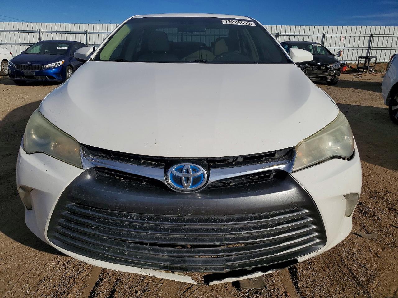 2015 Toyota Camry Hybrid Le White vin: 4T1BD1FK2FU164875