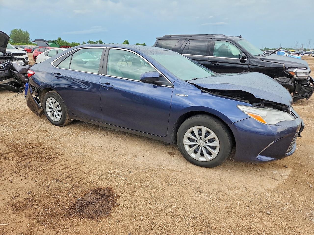 2015 Toyota Camry Hybrid Le Blue vin: 4T1BD1FK2FU170756