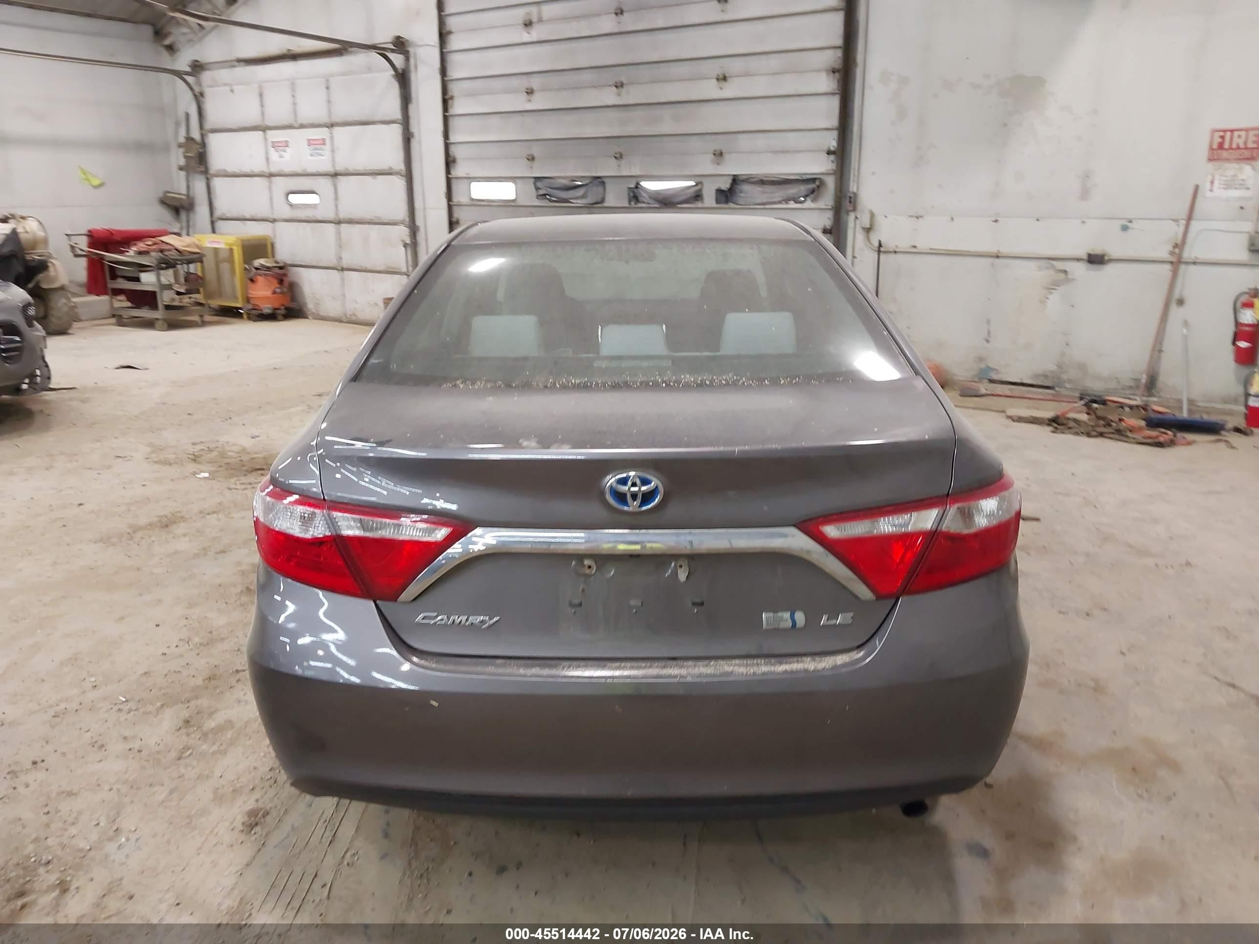 2015 Toyota Camry Hybrid Le Серый vin: 4T1BD1FK2FU171129