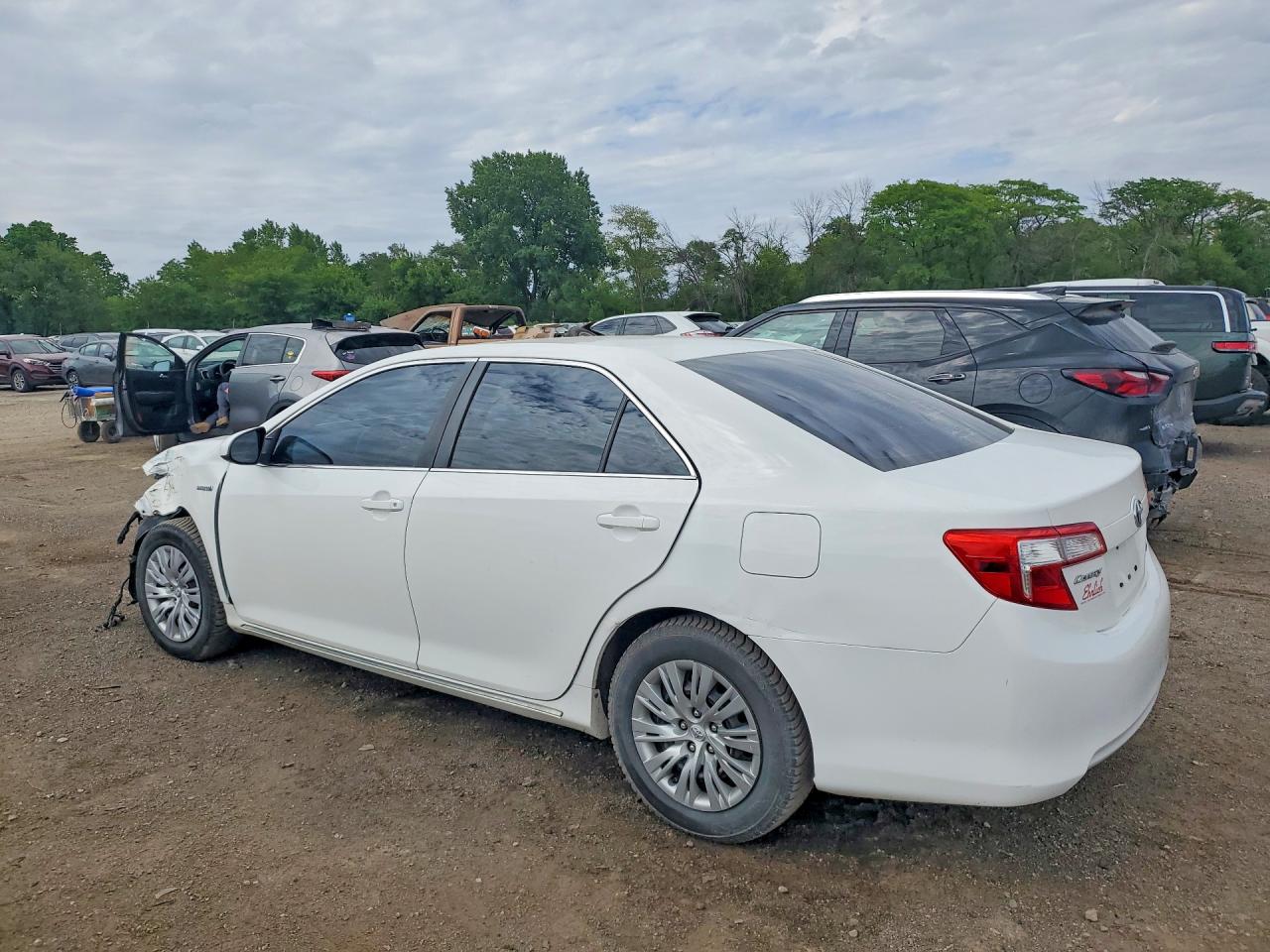 2012 Toyota Camry Hybrid Le White vin: 4T1BD1FK3CU026130