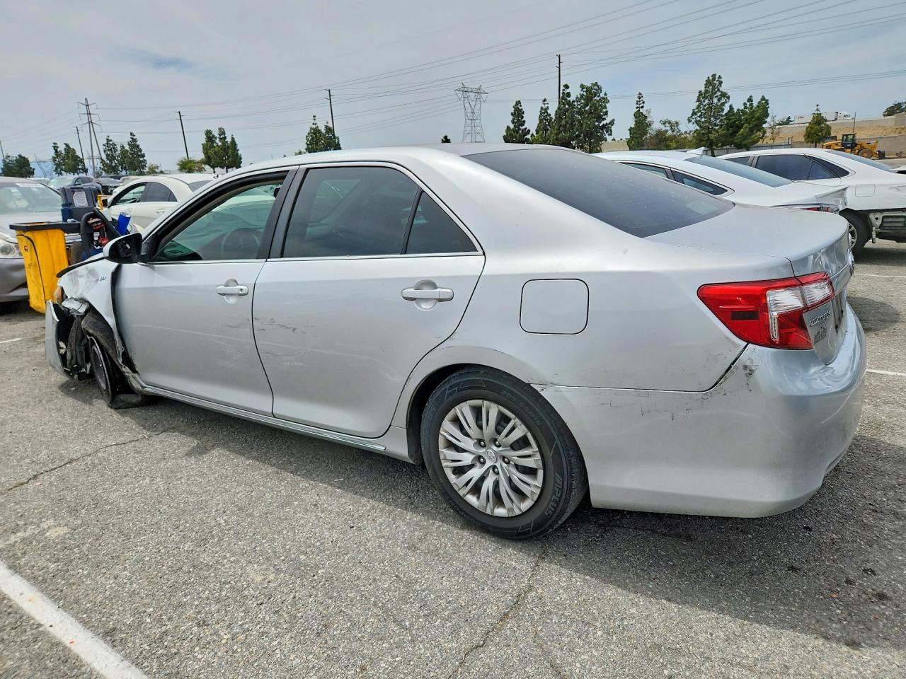 2012 Toyota Camry Hybrid Le Серебряный vin: 4T1BD1FK3CU032221