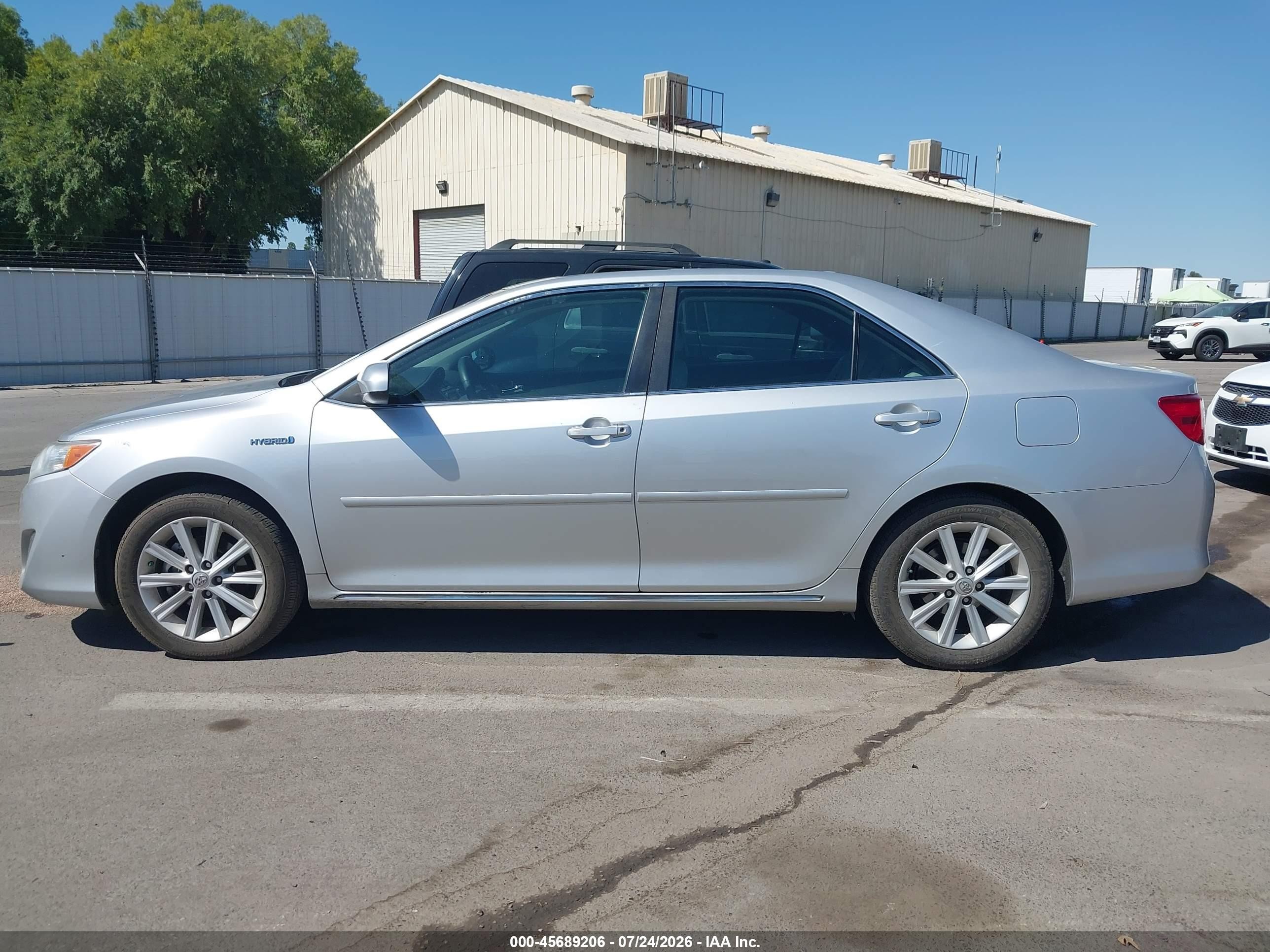 2012 Toyota Camry Hybrid Xle Silver vin: 4T1BD1FK3CU042313