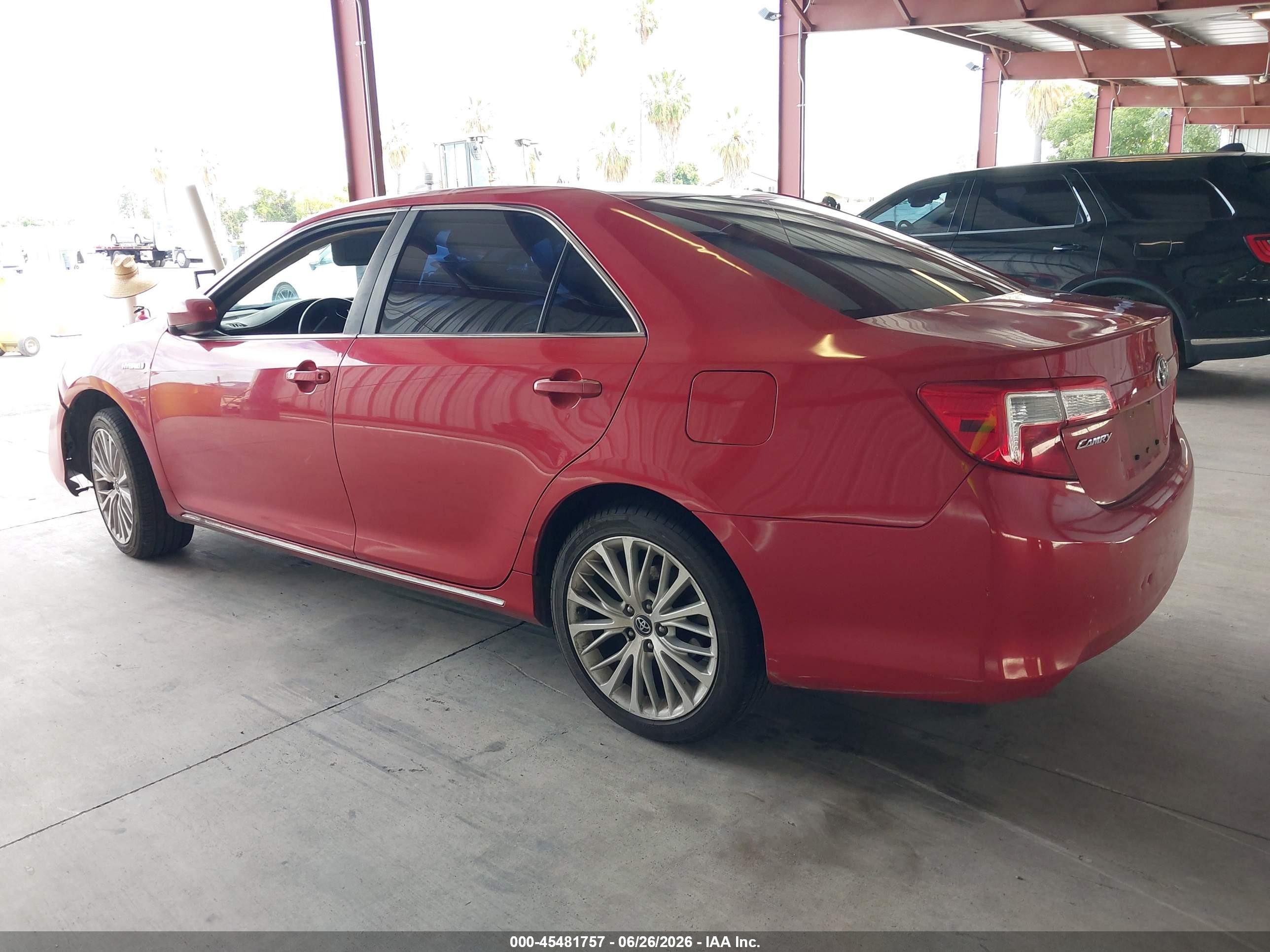 2013 Toyota Camry Hybrid Le Red vin: 4T1BD1FK3DU064426