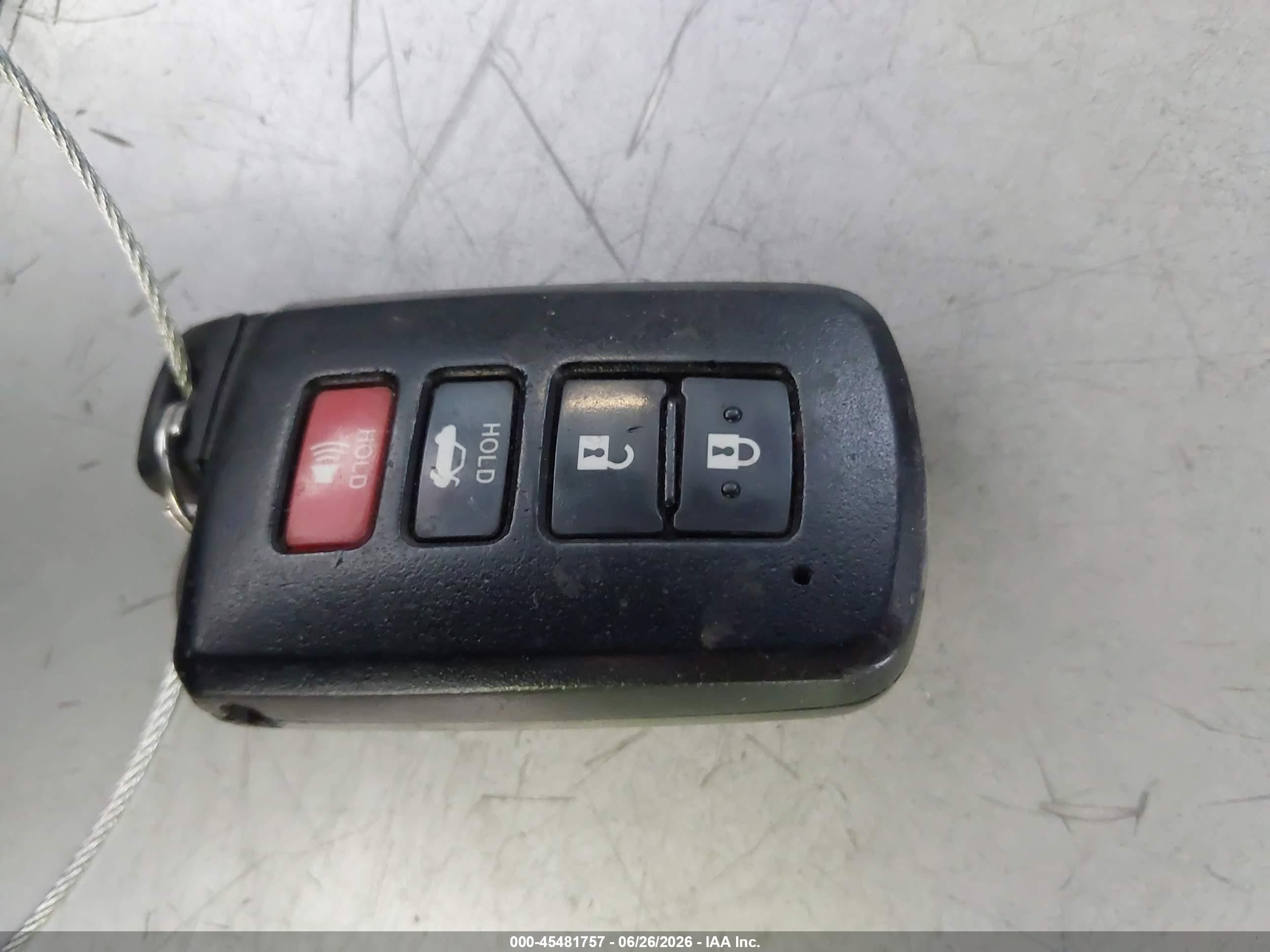 2013 Toyota Camry Hybrid Le Red vin: 4T1BD1FK3DU064426