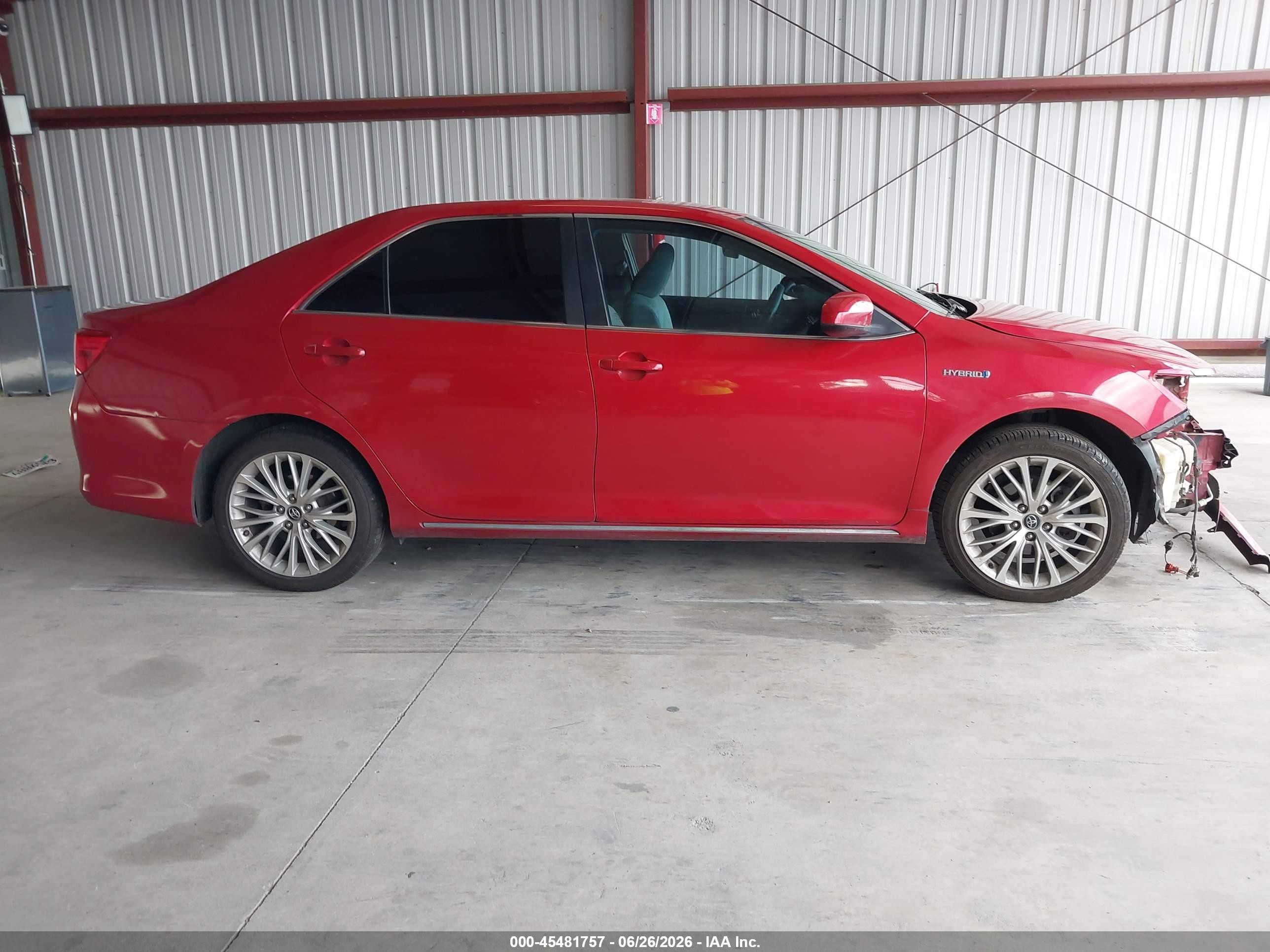 2013 Toyota Camry Hybrid Le Red vin: 4T1BD1FK3DU064426