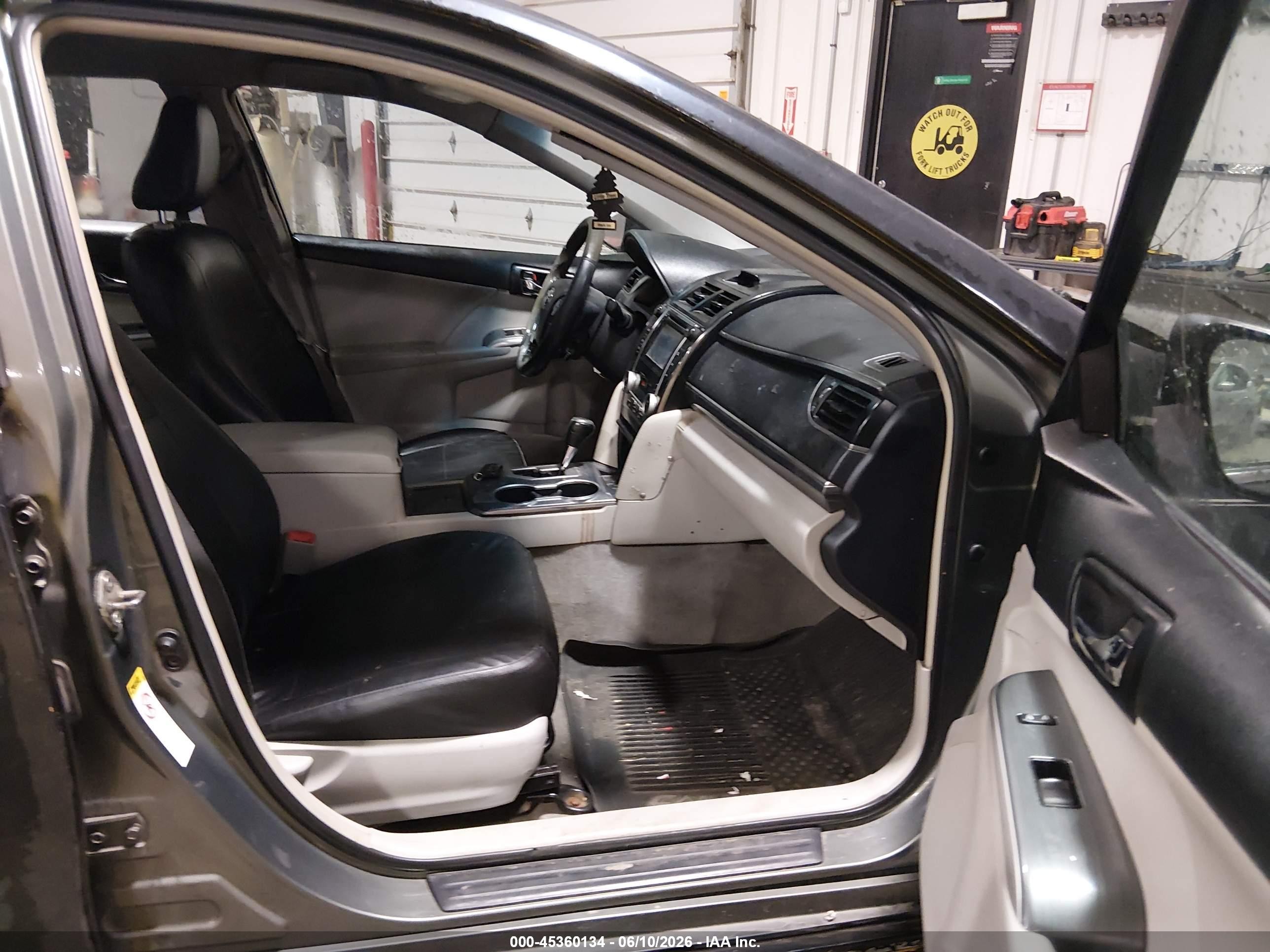2013 Toyota Camry Hybrid Xle Черный vin: 4T1BD1FK3DU068069