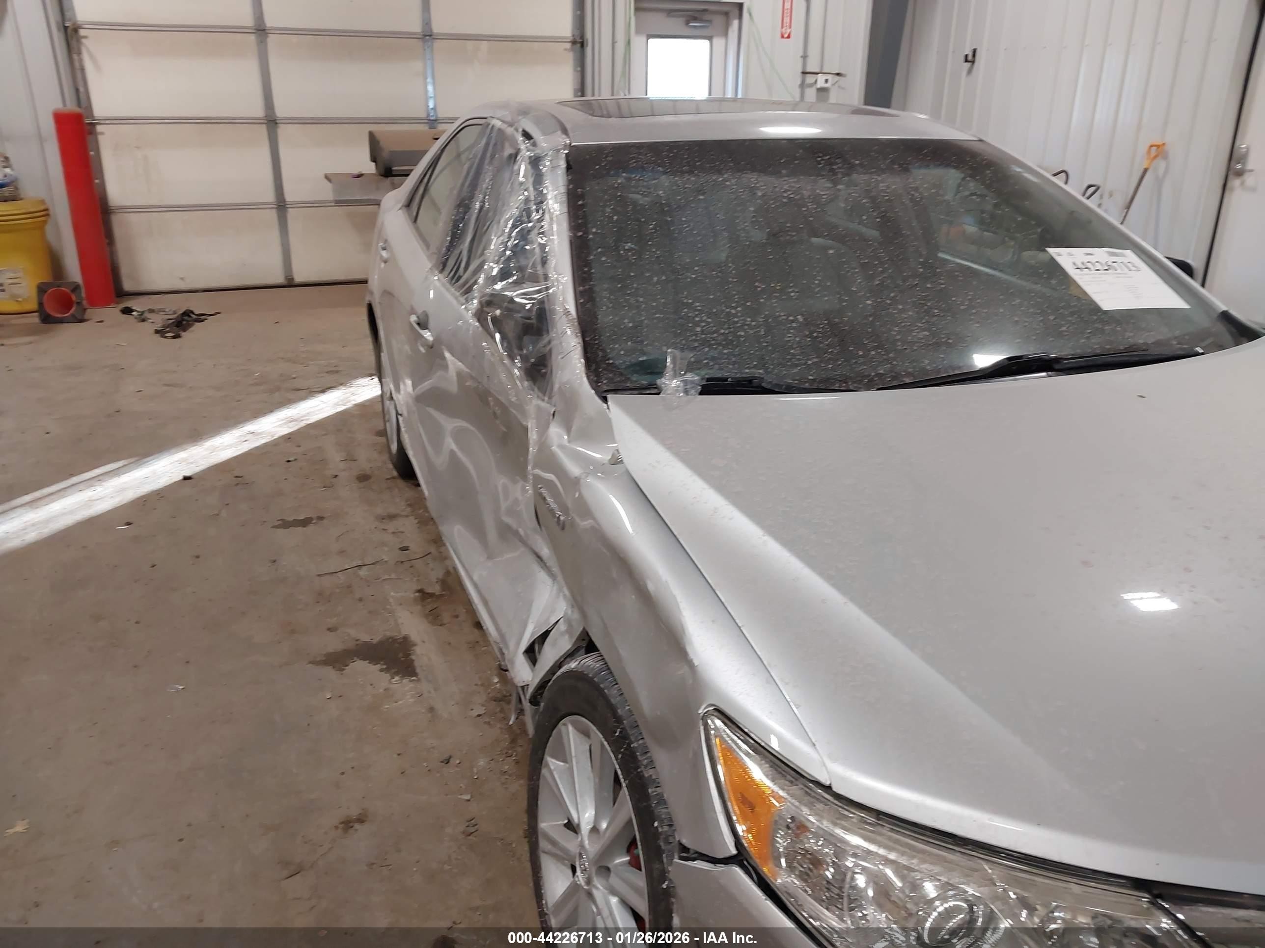 2013 Toyota Camry Hybrid Xle Silver vin: 4T1BD1FK3DU093604
