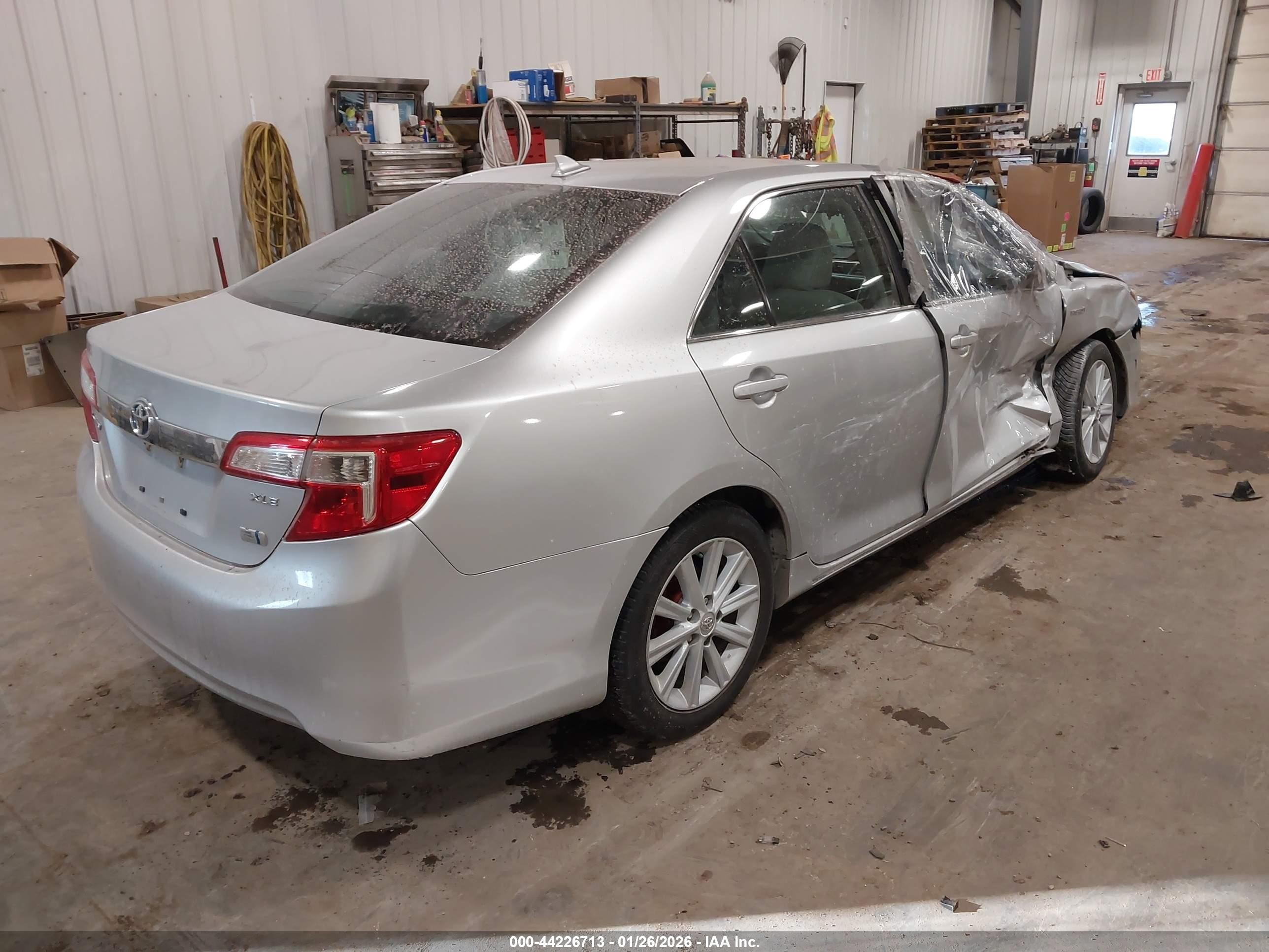 2013 Toyota Camry Hybrid Xle Silver vin: 4T1BD1FK3DU093604