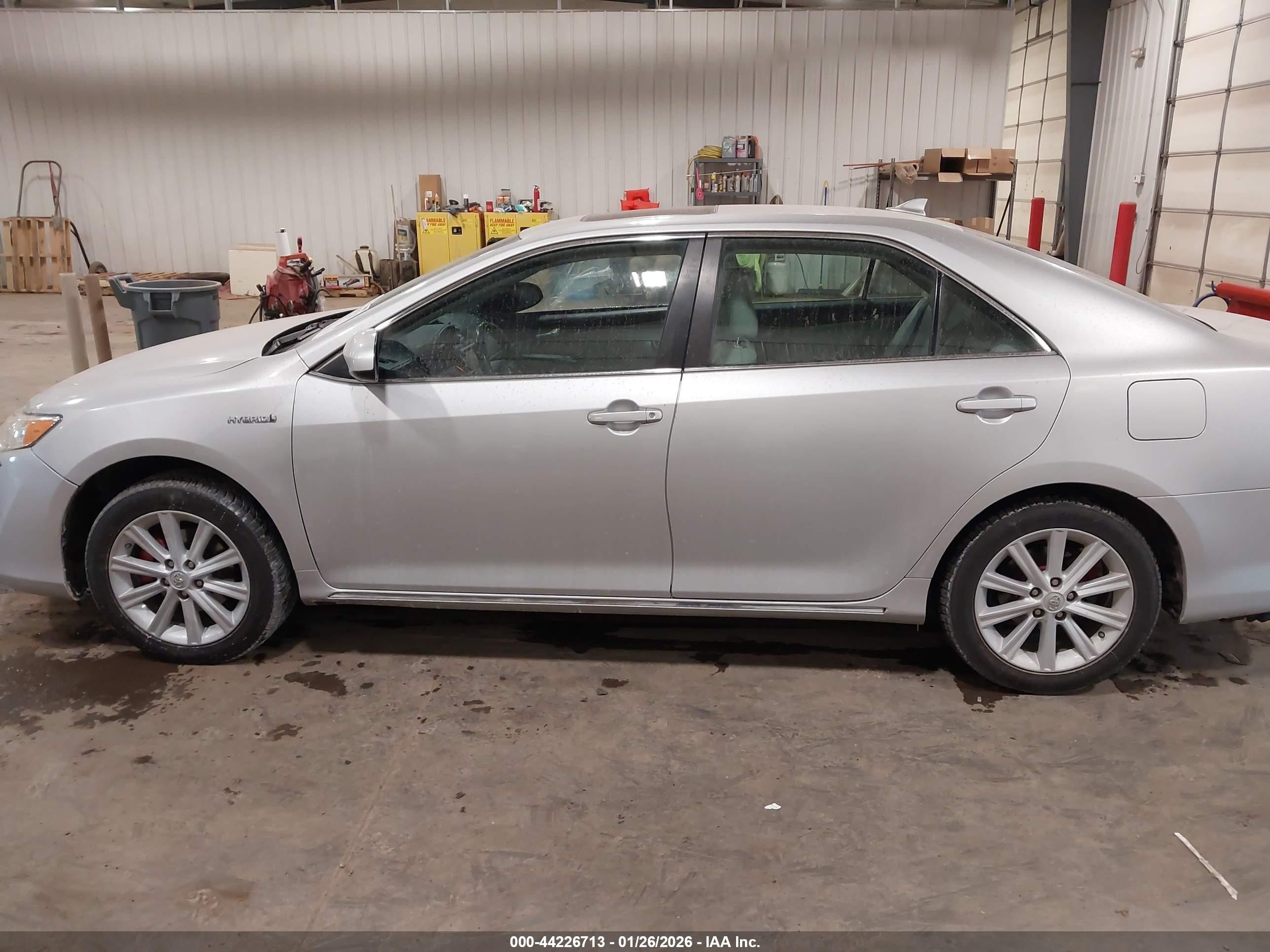 2013 Toyota Camry Hybrid Xle Silver vin: 4T1BD1FK3DU093604