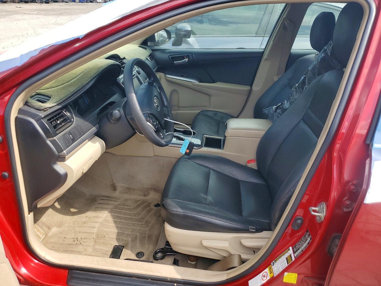 2014 Toyota Camry Hybrid Le Red vin: 4T1BD1FK3EU098528
