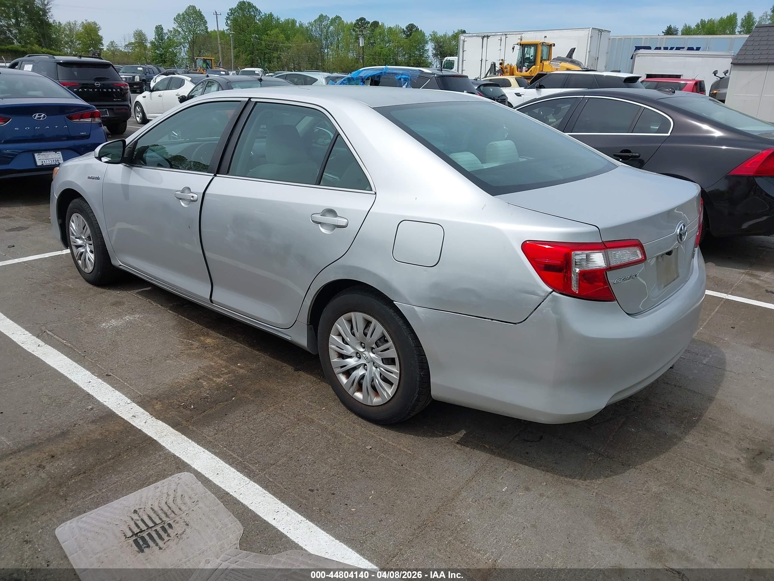 2014 Toyota Camry Hybrid Le Silver vin: 4T1BD1FK3EU107762