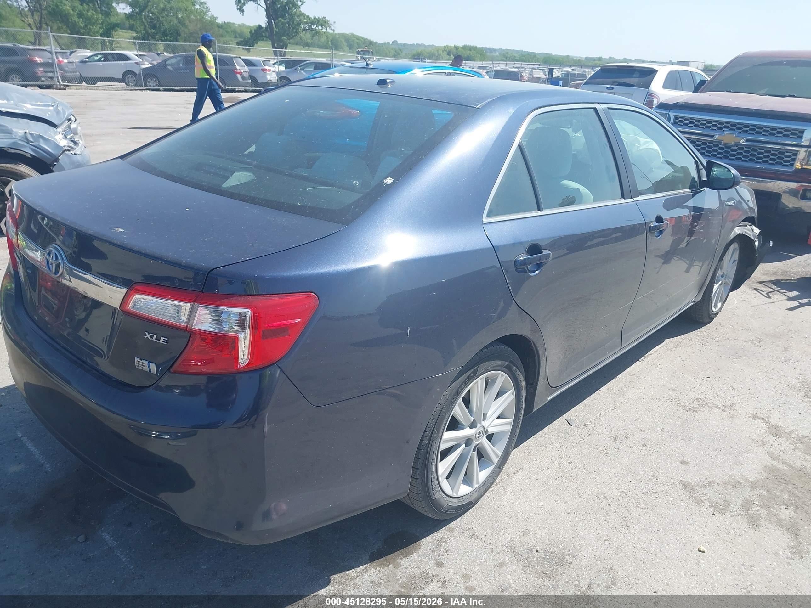 2014 Toyota Camry Hybrid Xle Blue vin: 4T1BD1FK3EU122312