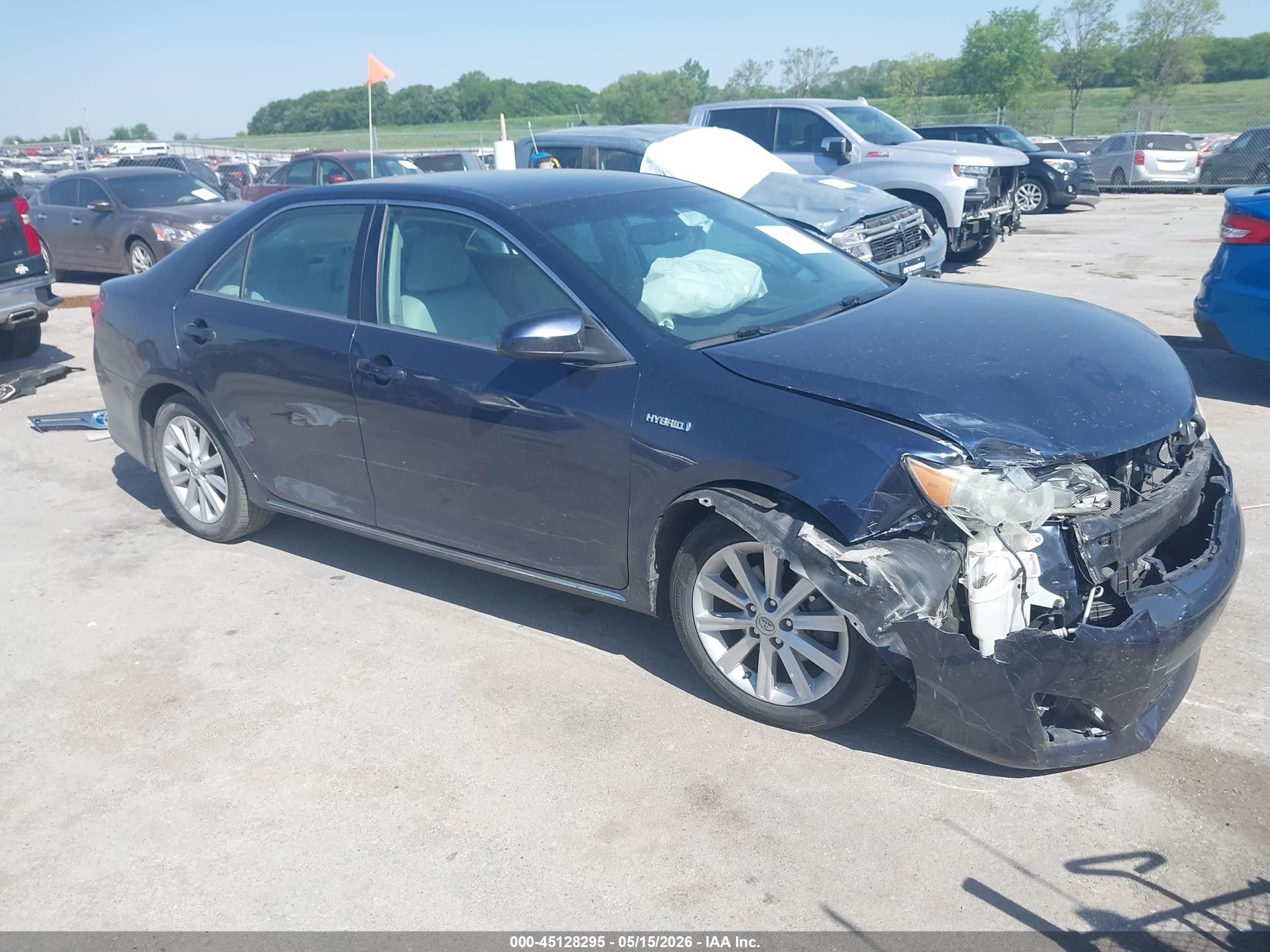 2014 Toyota Camry Hybrid Xle Blue vin: 4T1BD1FK3EU122312