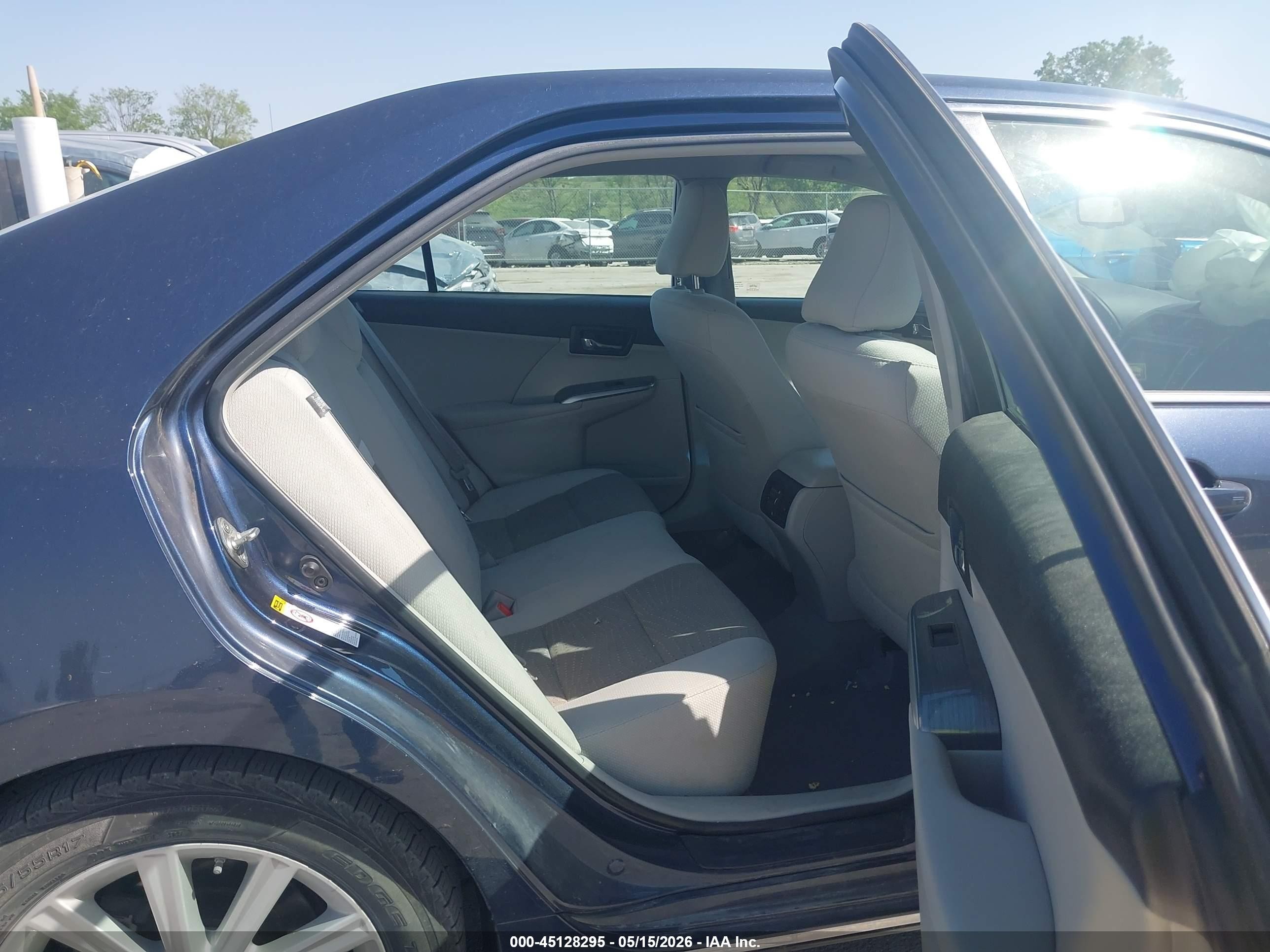 2014 Toyota Camry Hybrid Xle Blue vin: 4T1BD1FK3EU122312