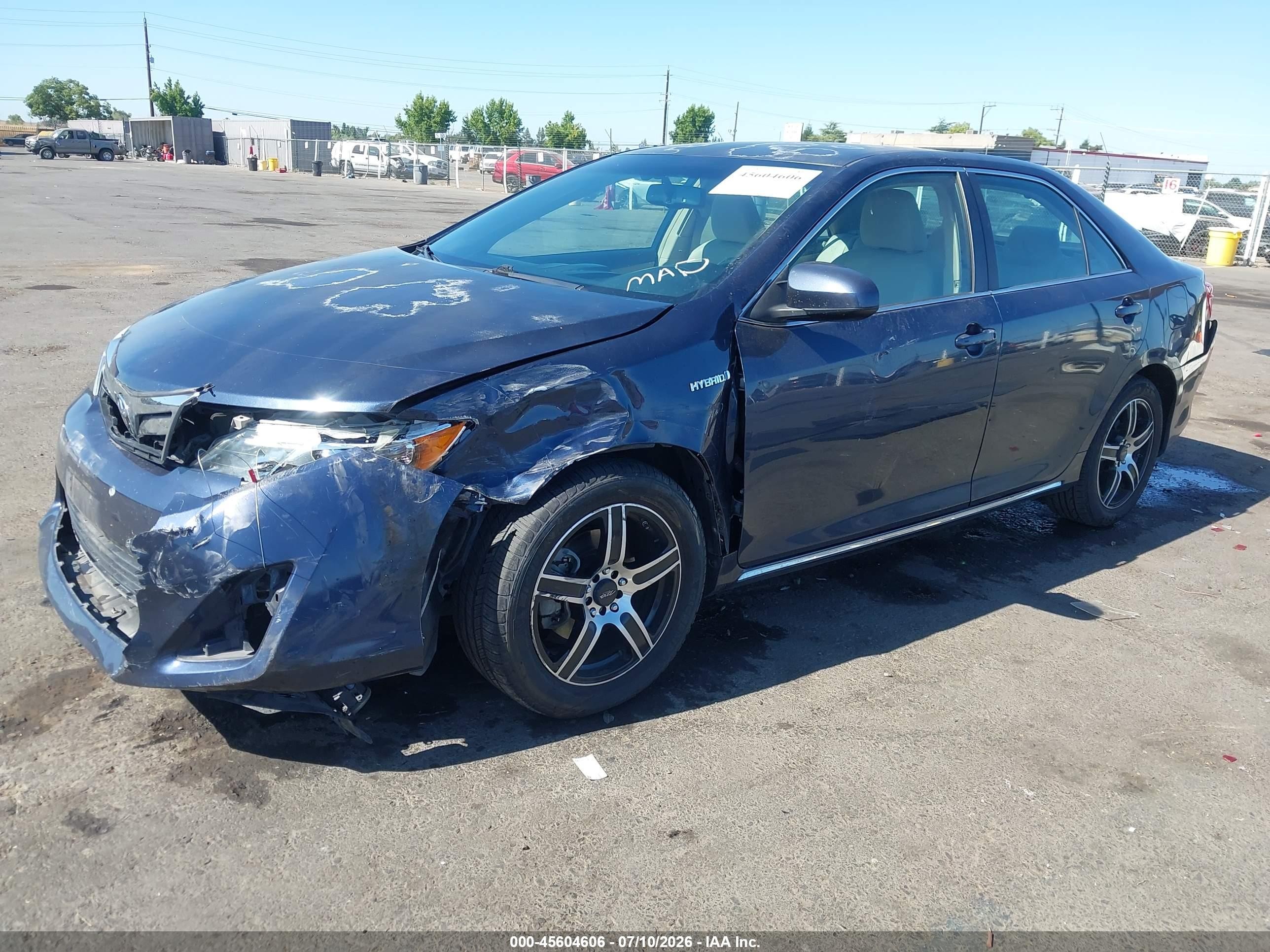 2014 Toyota Camry Hybrid Xle Blue vin: 4T1BD1FK3EU125114