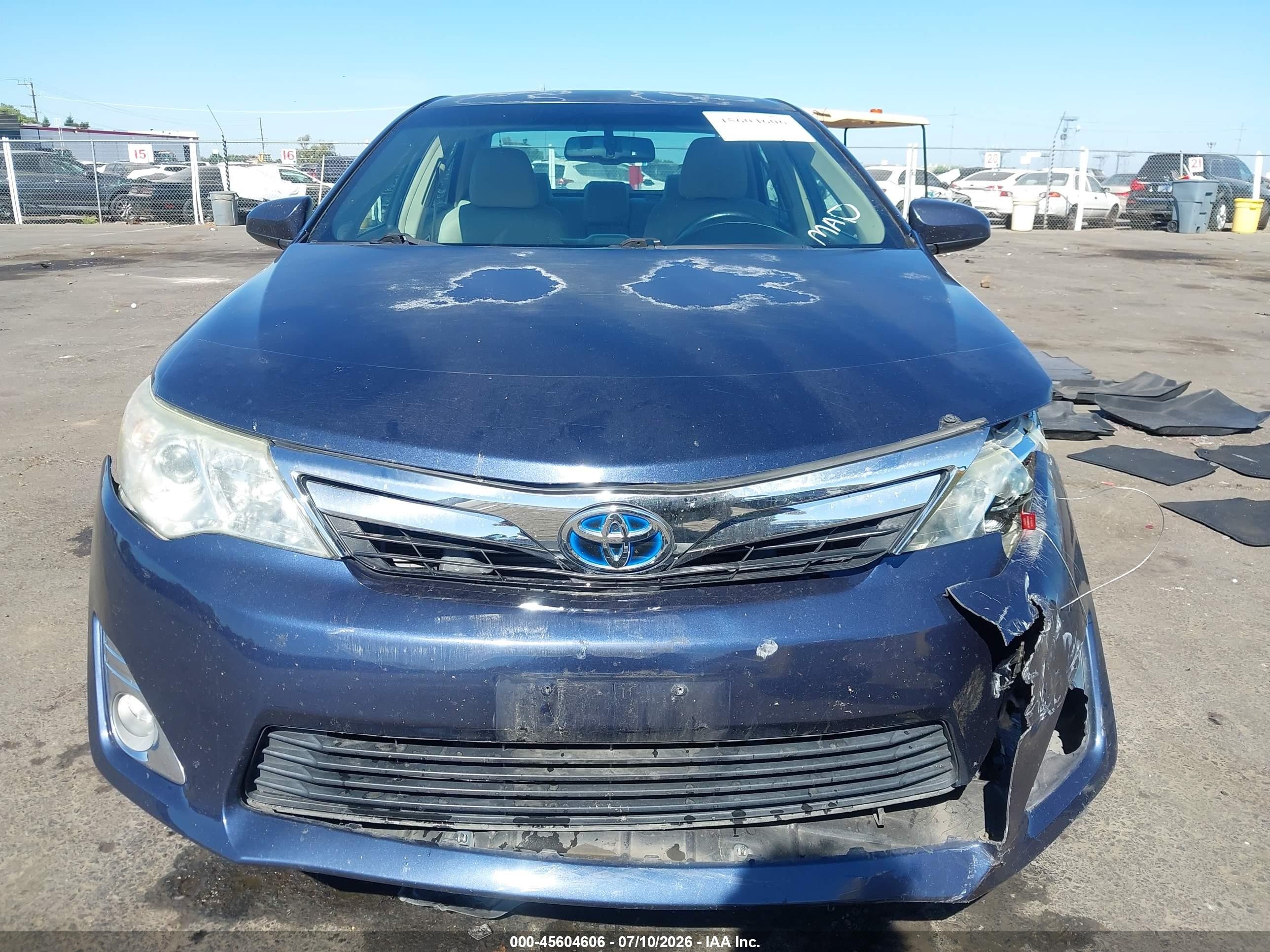 2014 Toyota Camry Hybrid Xle Blue vin: 4T1BD1FK3EU125114