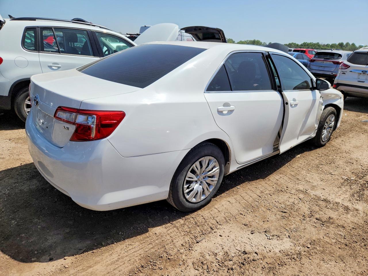 2014 Toyota Camry Hybrid Le White vin: 4T1BD1FK3EU128448