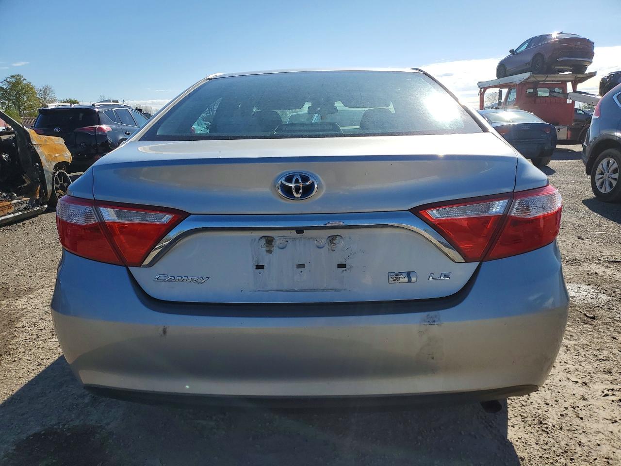 2015 Toyota Camry Hybrid Le Золотой vin: 4T1BD1FK3FU143419