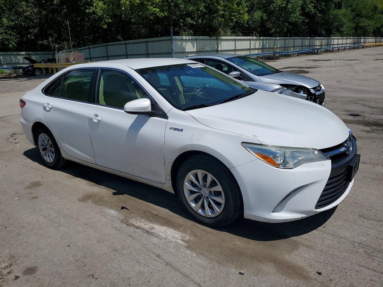 2015 Toyota Camry Hybrid Le White vin: 4T1BD1FK3FU166943