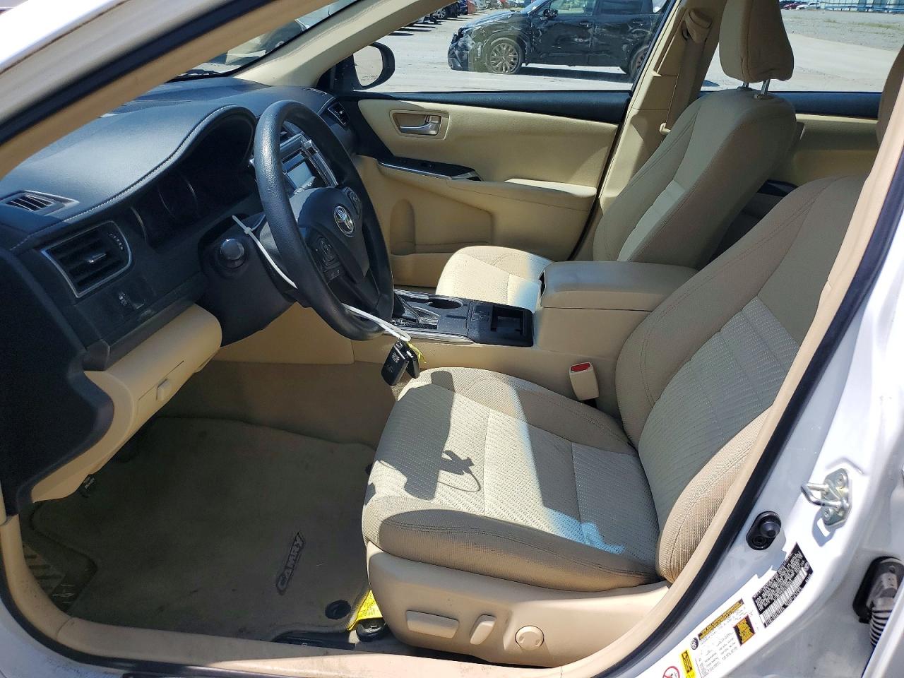 2015 Toyota Camry Hybrid Le White vin: 4T1BD1FK3FU166943