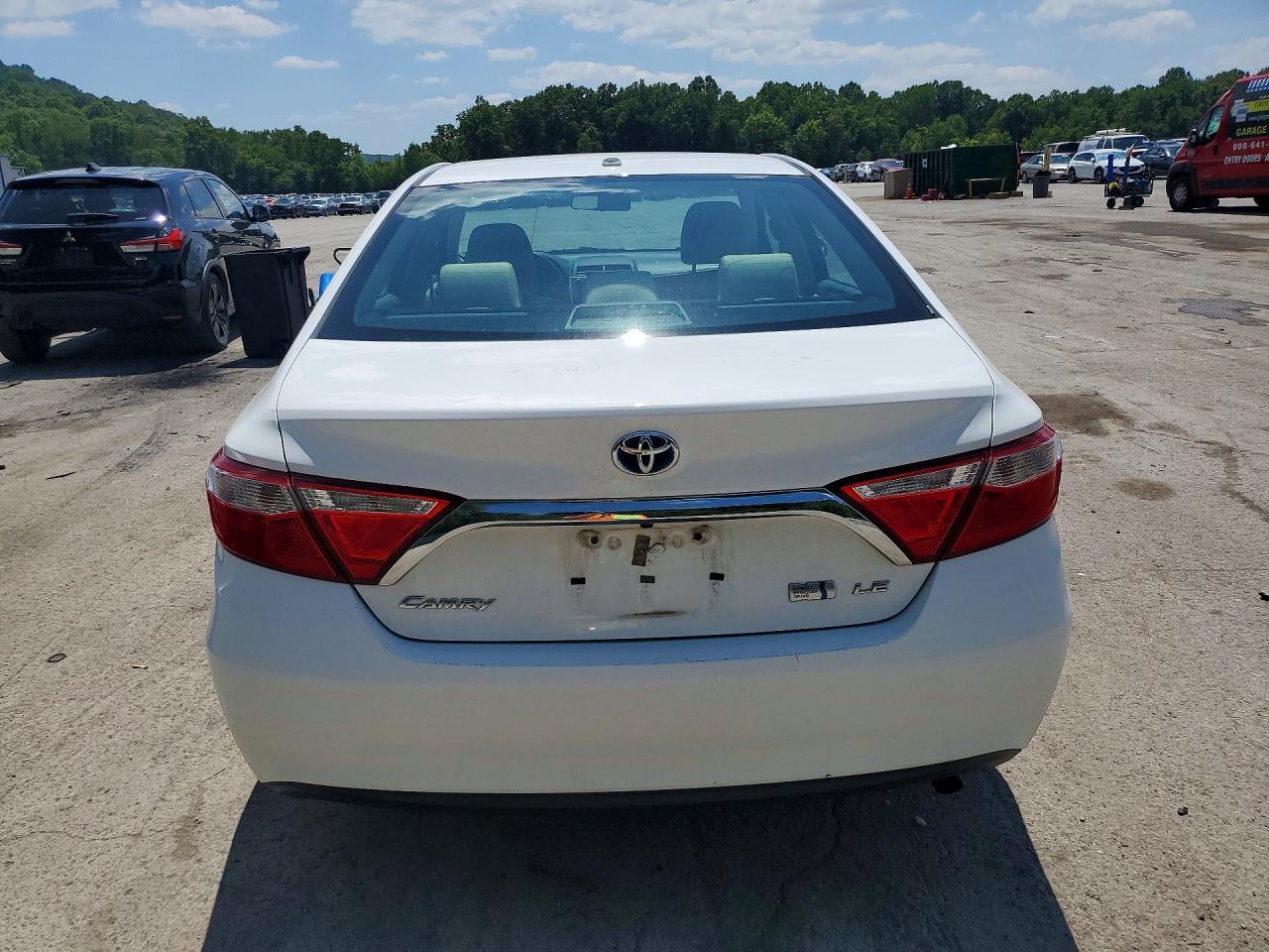 2015 Toyota Camry Hybrid Le White vin: 4T1BD1FK3FU166943