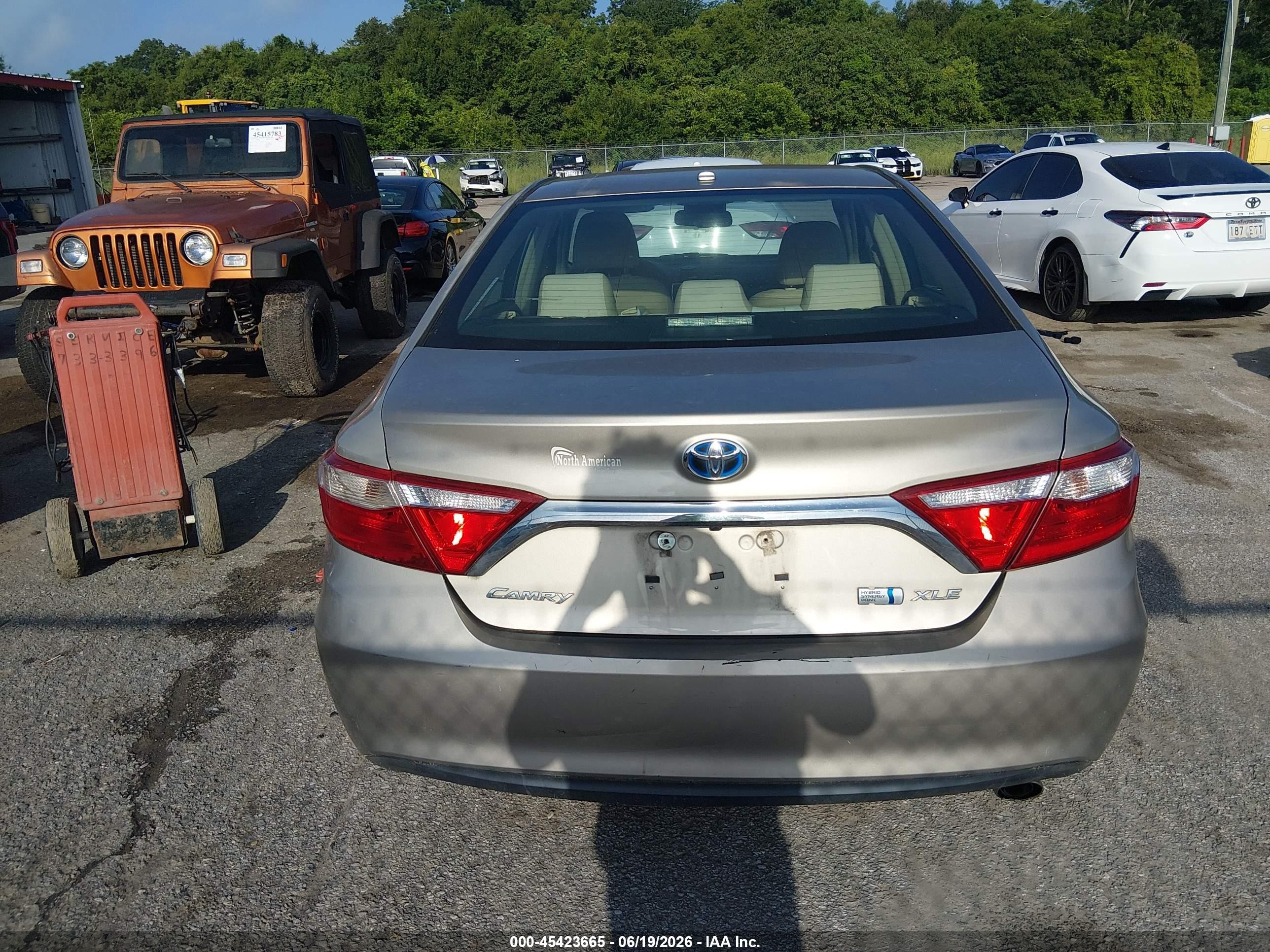 2015 Toyota Camry Hybrid Xle Champagne vin: 4T1BD1FK3FU168353