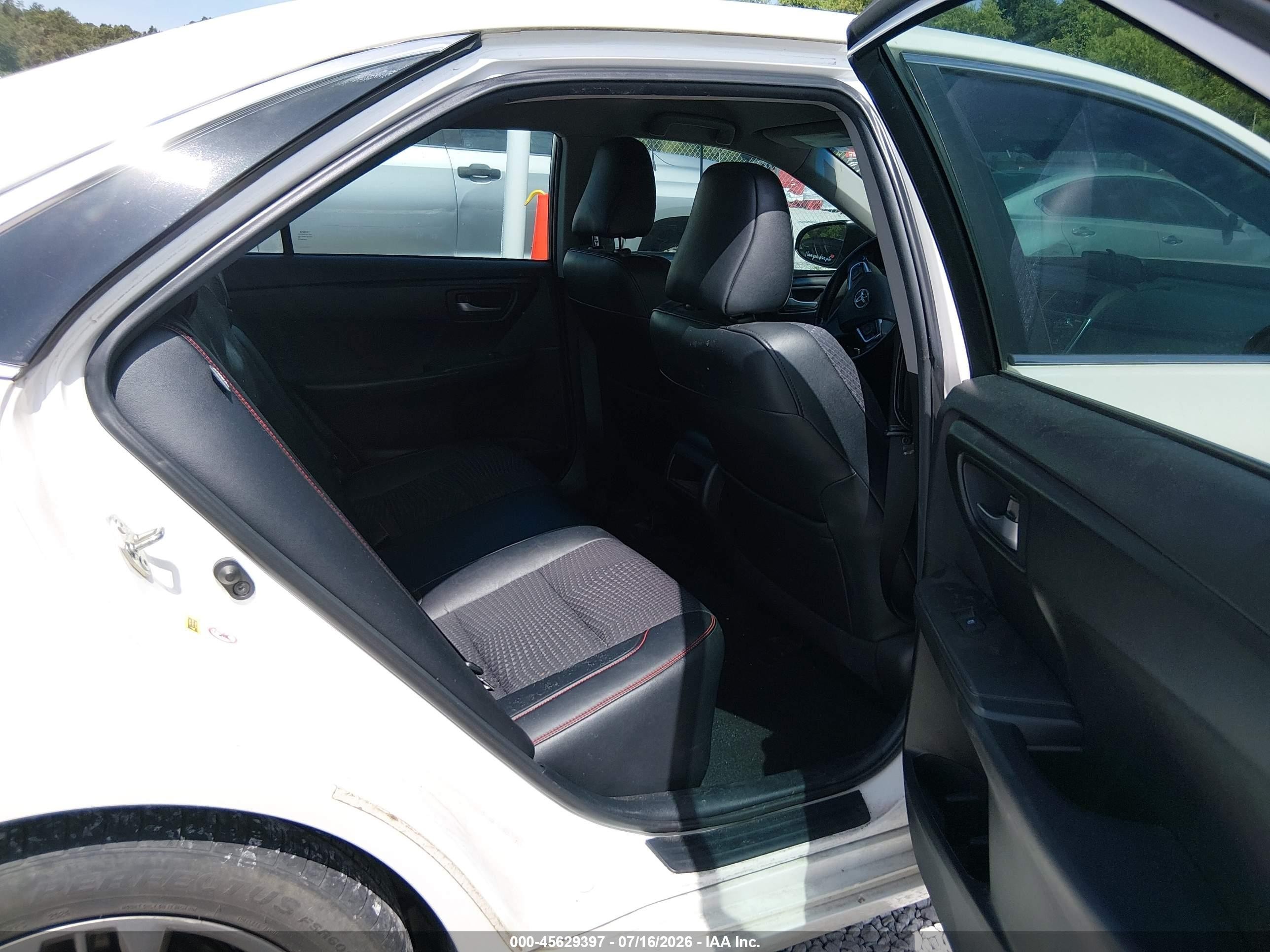 2015 Toyota Camry Hybrid Se White vin: 4T1BD1FK3FU169681
