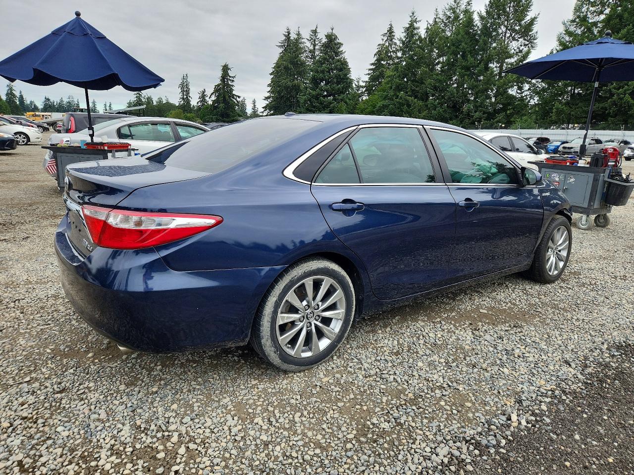 2015 Toyota Camry Hybrid Xle Blue vin: 4T1BD1FK3FU172886