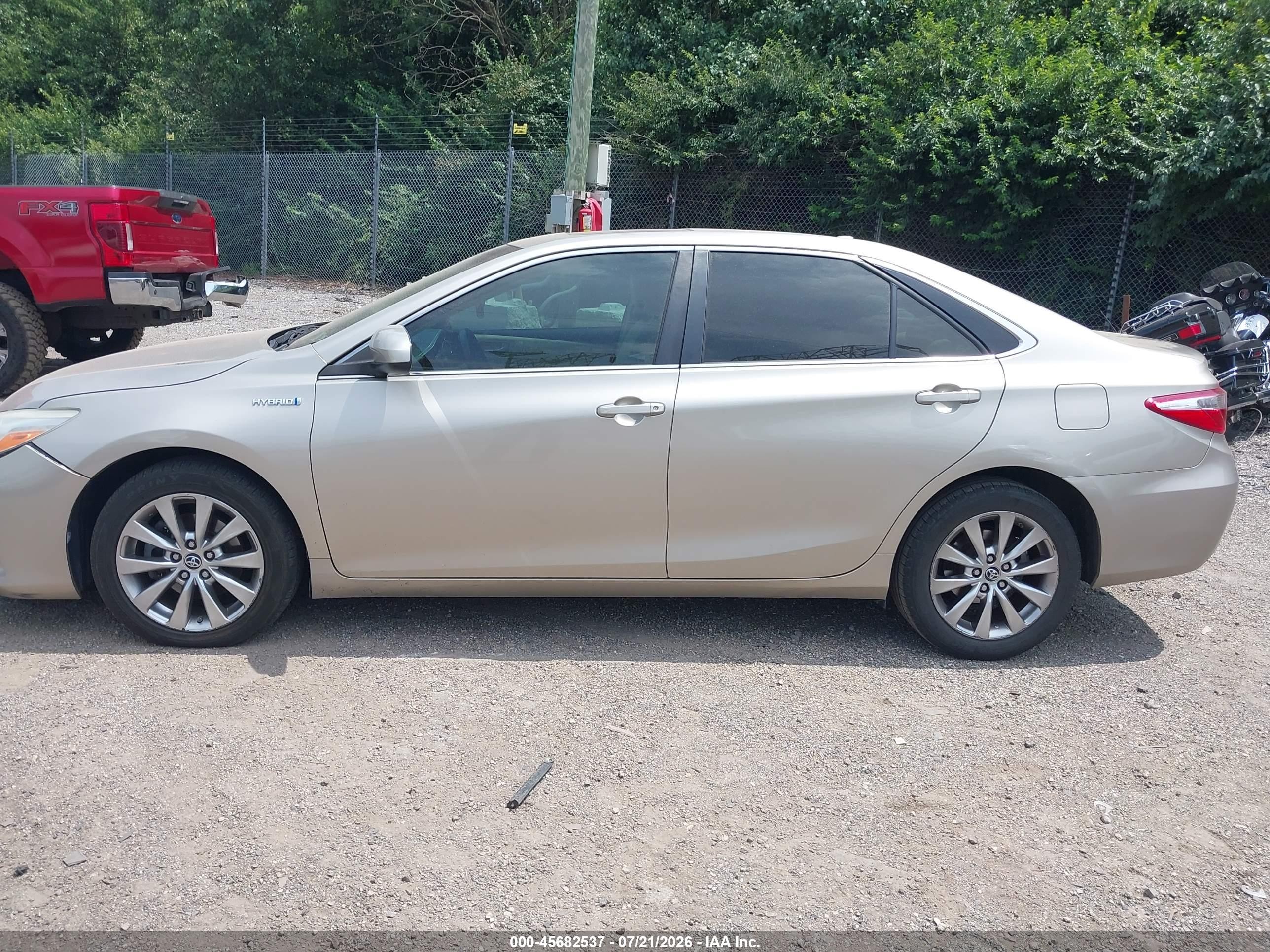 2015 Toyota Camry Hybrid Xle Gold vin: 4T1BD1FK3FU173455