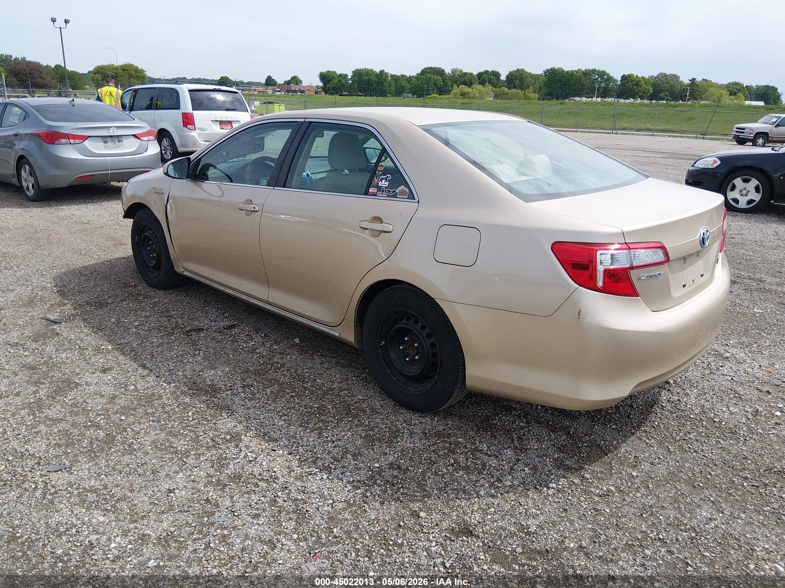 2012 Toyota Camry Hybrid Le Gold vin: 4T1BD1FK4CU023625