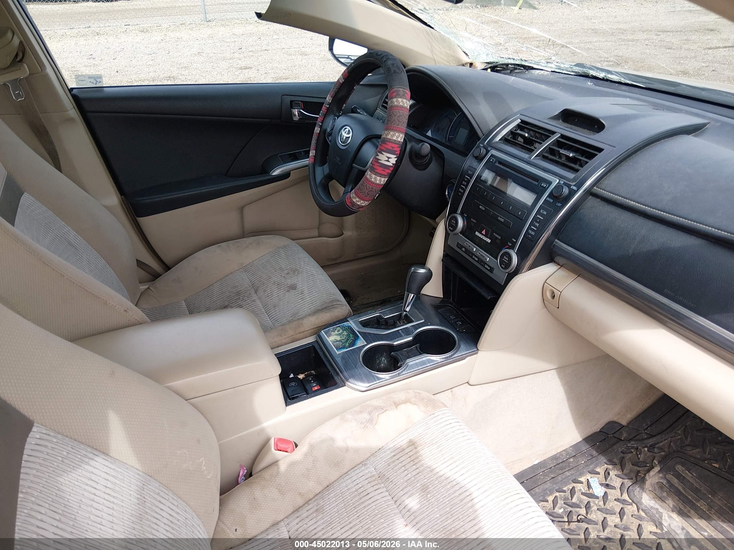2012 Toyota Camry Hybrid Le Gold vin: 4T1BD1FK4CU023625