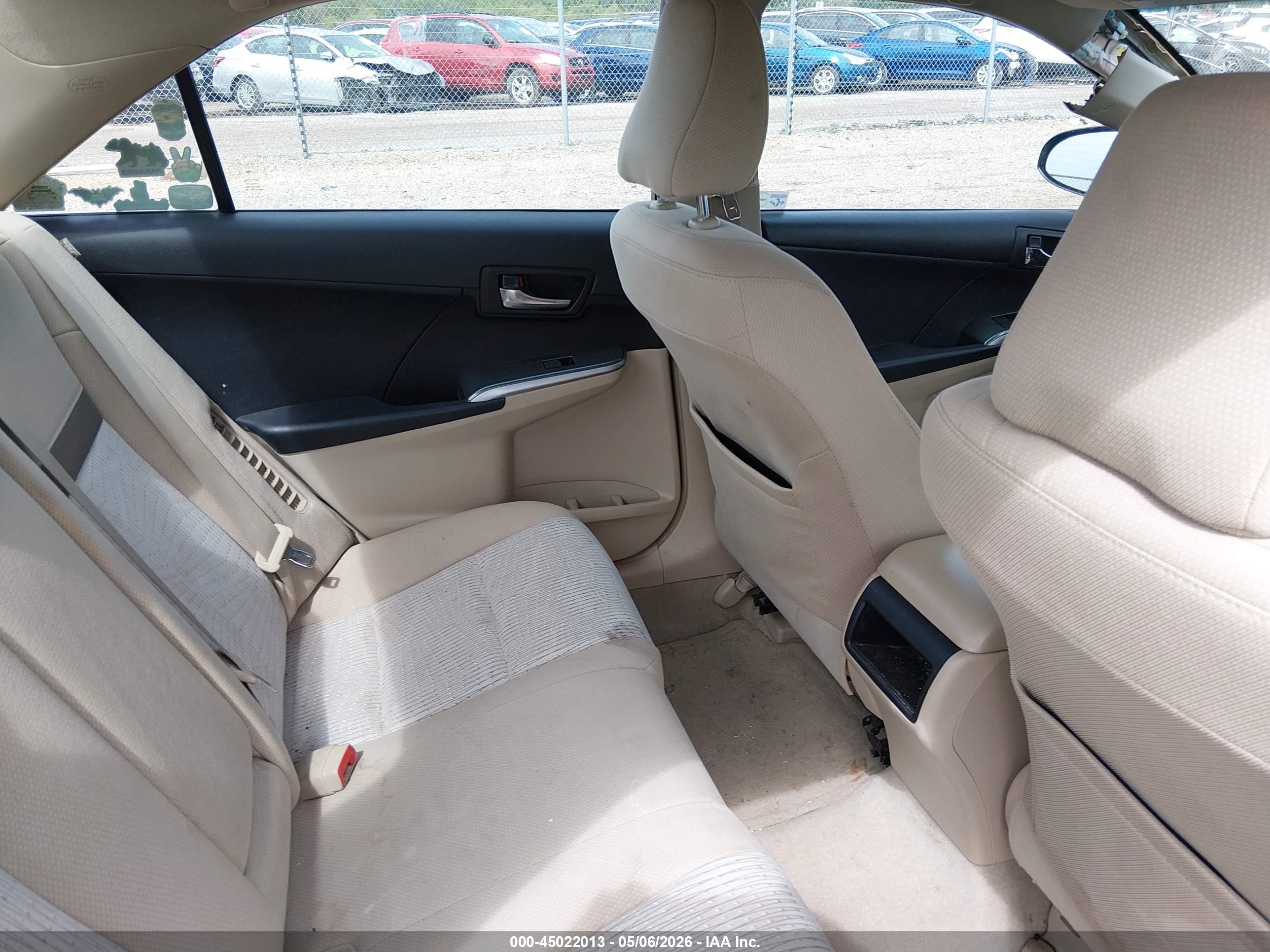 2012 Toyota Camry Hybrid Le Gold vin: 4T1BD1FK4CU023625