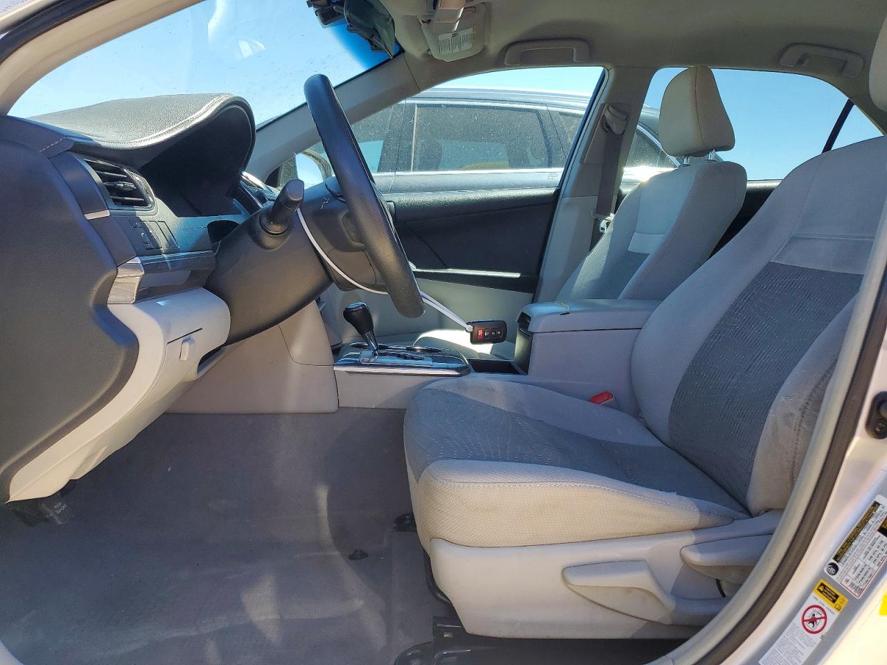2012 Toyota Camry Hybrid Le Silver vin: 4T1BD1FK4CU063042