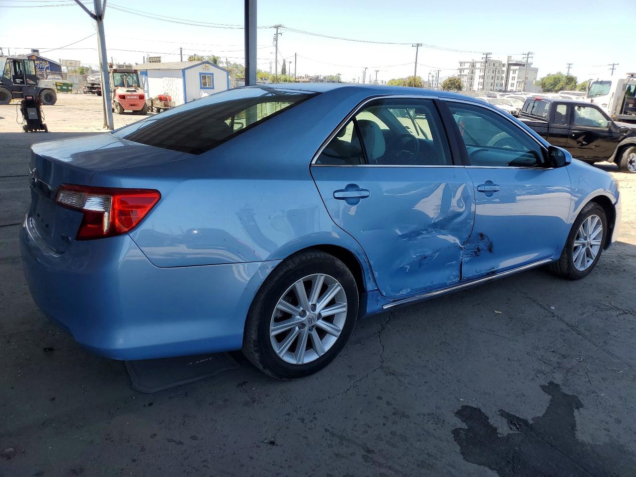 2013 Toyota Camry Hybrid Xle Синий vin: 4T1BD1FK4DU064399