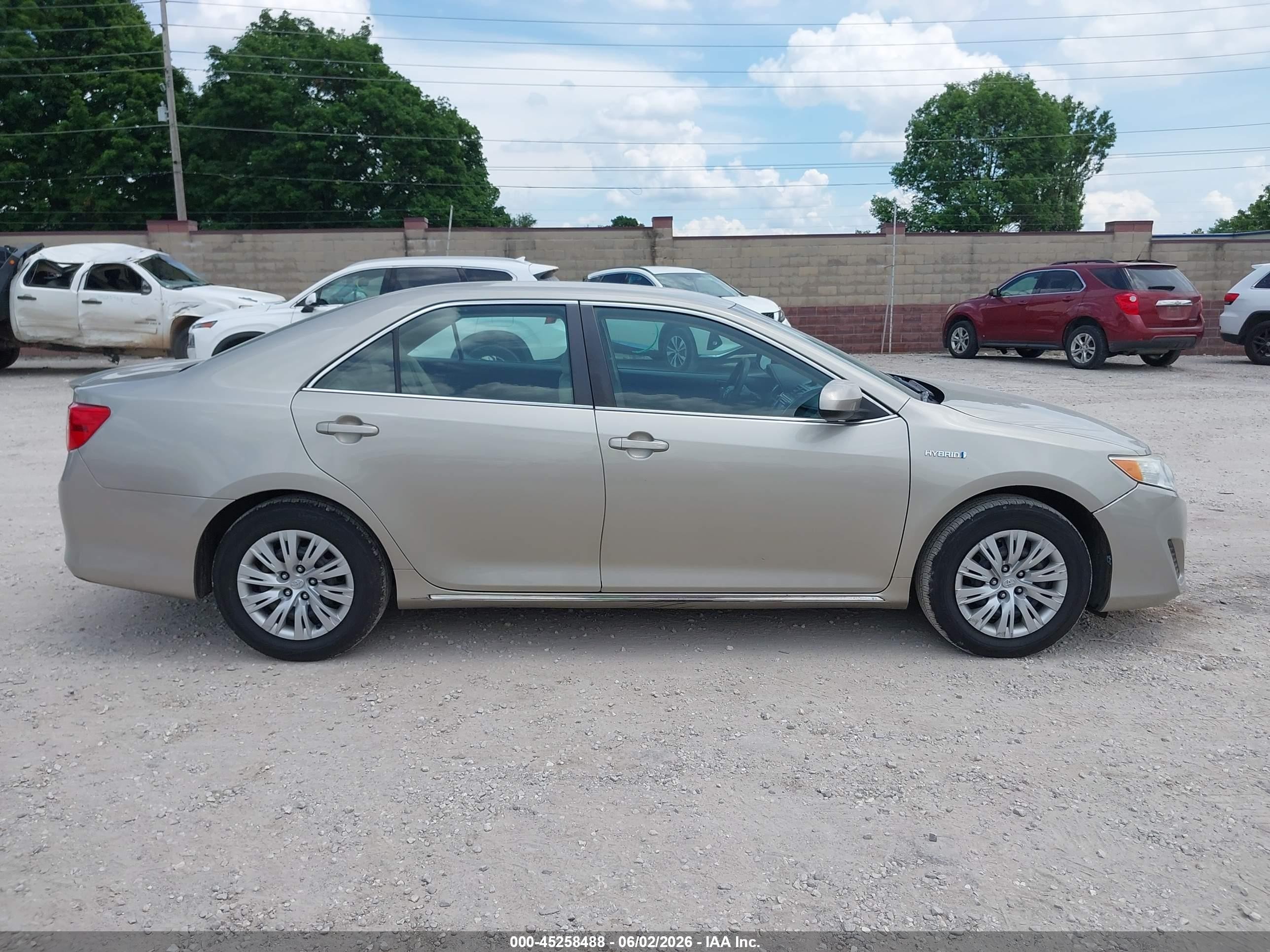 2013 Toyota Camry Hybrid Le Tan vin: 4T1BD1FK4DU066301