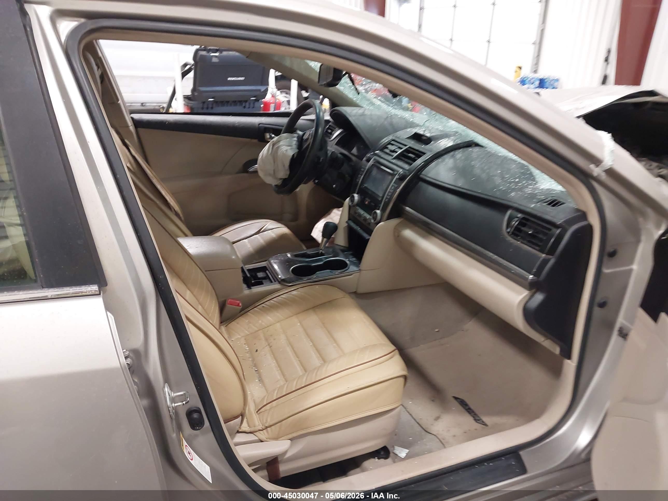 2013 Toyota Camry Hybrid Xle Champagne vin: 4T1BD1FK4DU069716