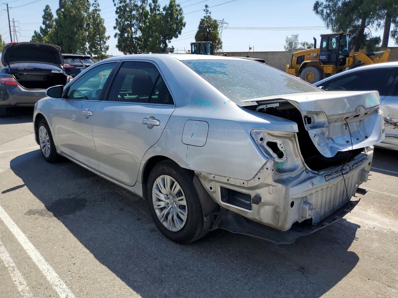 2013 Toyota Camry Hybrid Le Silver vin: 4T1BD1FK4DU085964
