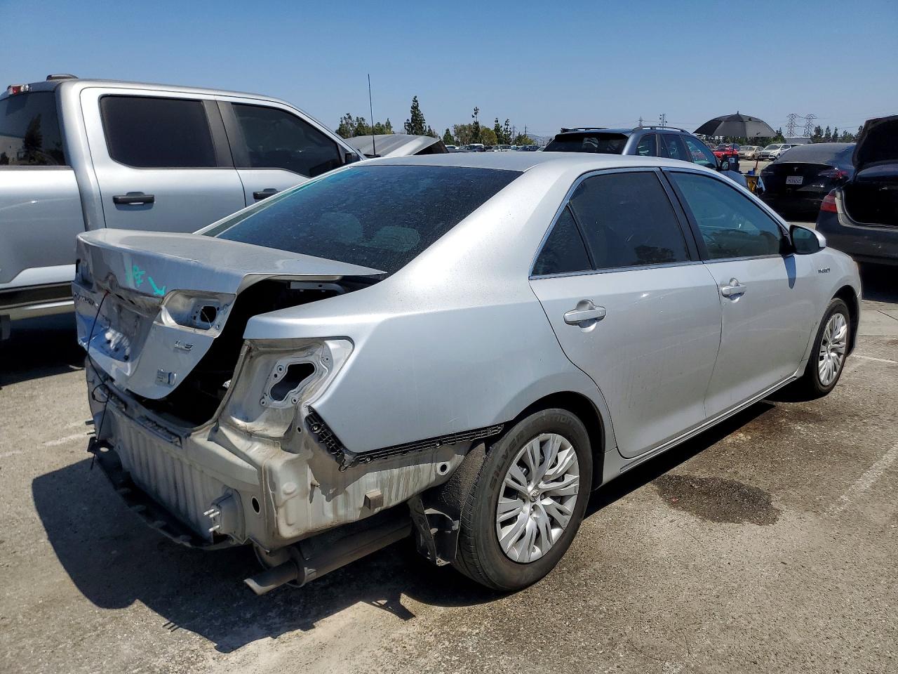 2013 Toyota Camry Hybrid Le Silver vin: 4T1BD1FK4DU085964