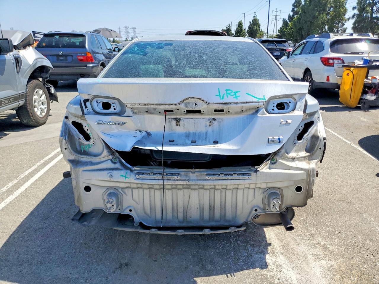 2013 Toyota Camry Hybrid Le Silver vin: 4T1BD1FK4DU085964