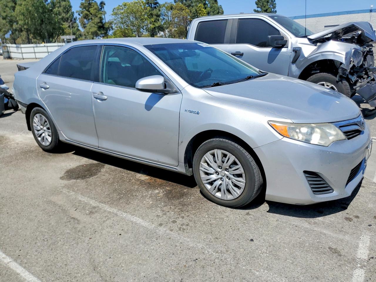 2013 Toyota Camry Hybrid Le Silver vin: 4T1BD1FK4DU085964
