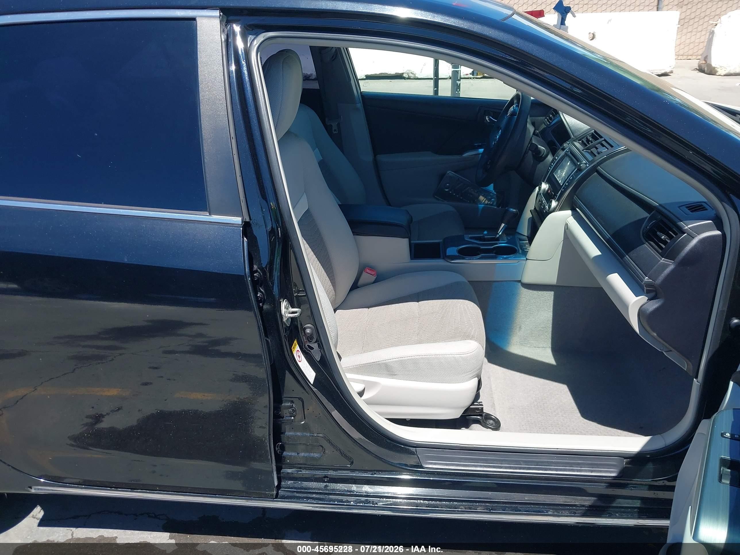2014 Toyota Camry Hybrid Le Black vin: 4T1BD1FK4EU098375