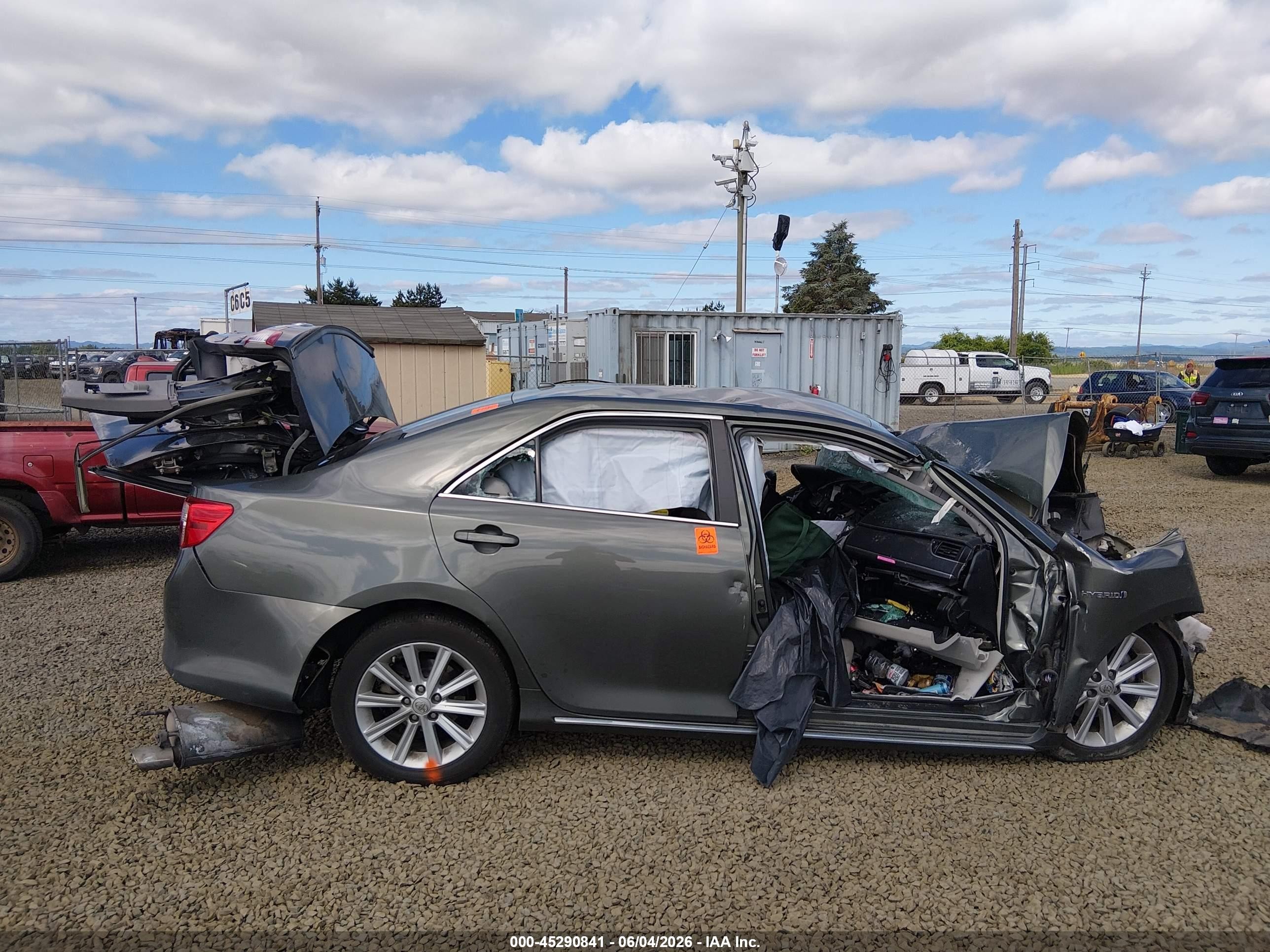 2014 Toyota Camry Hybrid Xle Green vin: 4T1BD1FK4EU101050