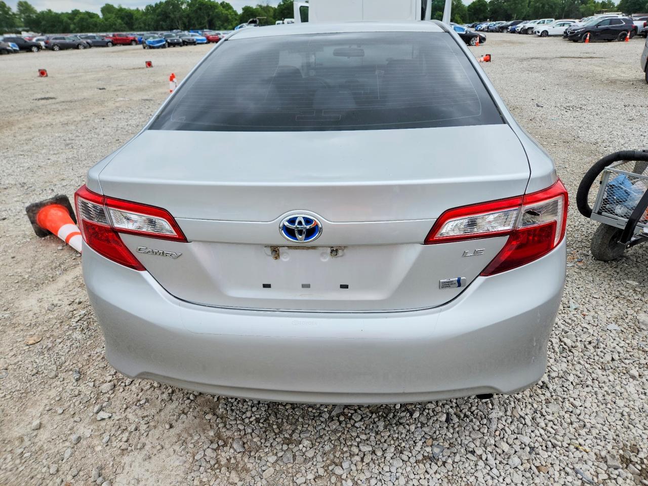 2014 Toyota Camry Hybrid Le Silver vin: 4T1BD1FK4EU103199