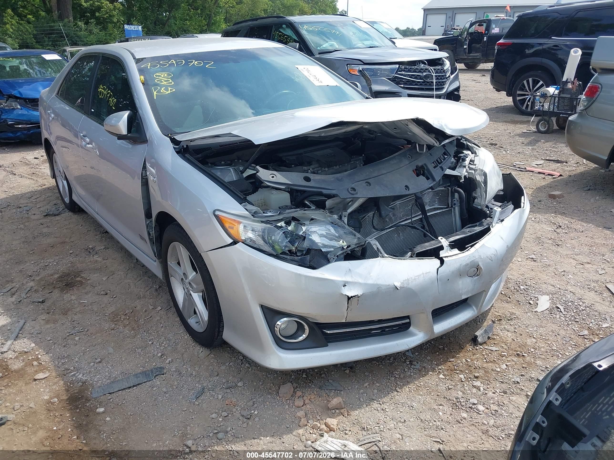 2014 Toyota Camry Hybrid Se Limited Edition Silver vin: 4T1BD1FK4EU115224